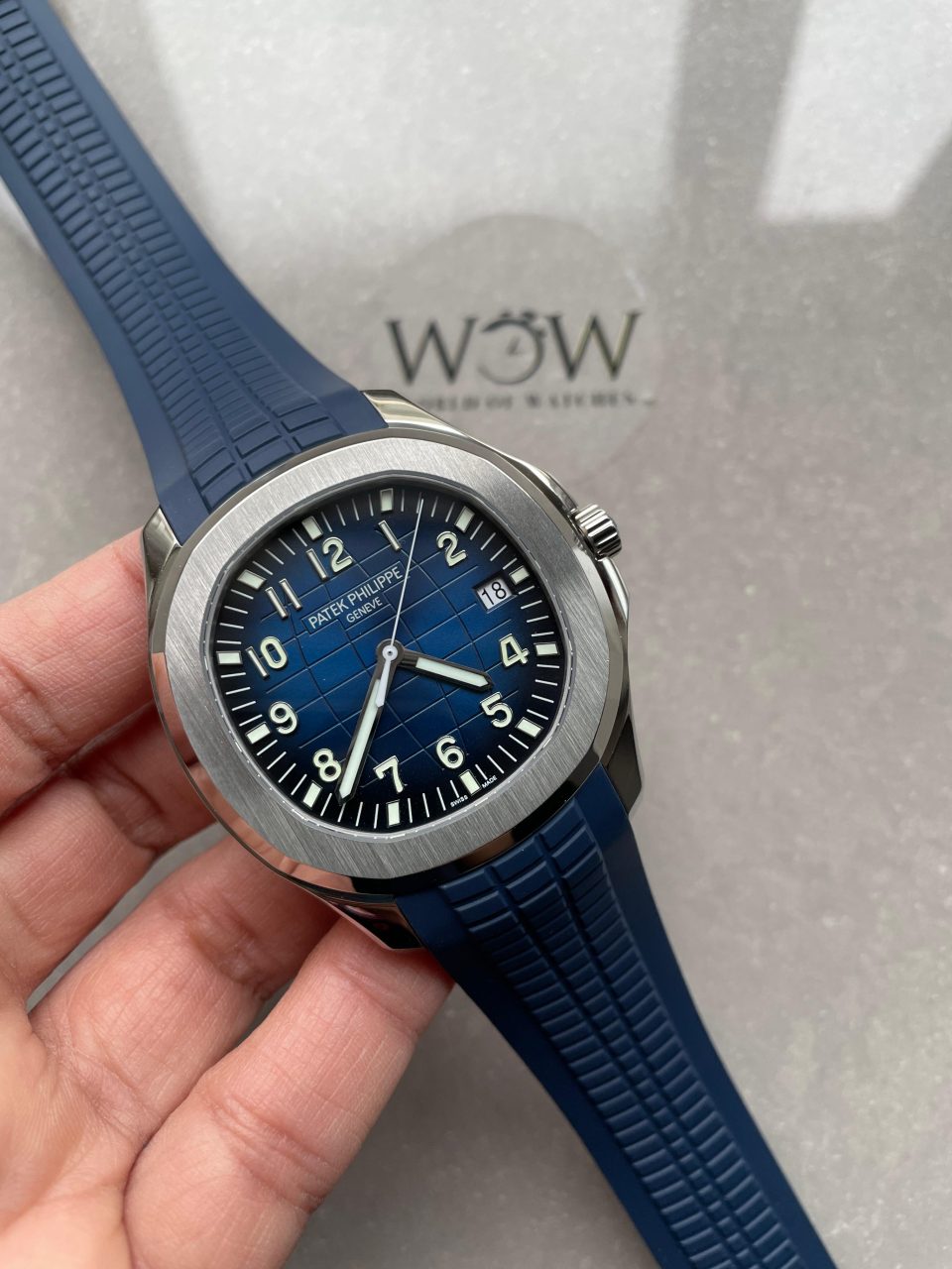 Replica PATEK PHILIPPE Aquanaut 5168G 42mm SS ZF 1:1 Best Edition Blue Dial on Blue Rubber Strap 324CS - Elite Watch Atelier