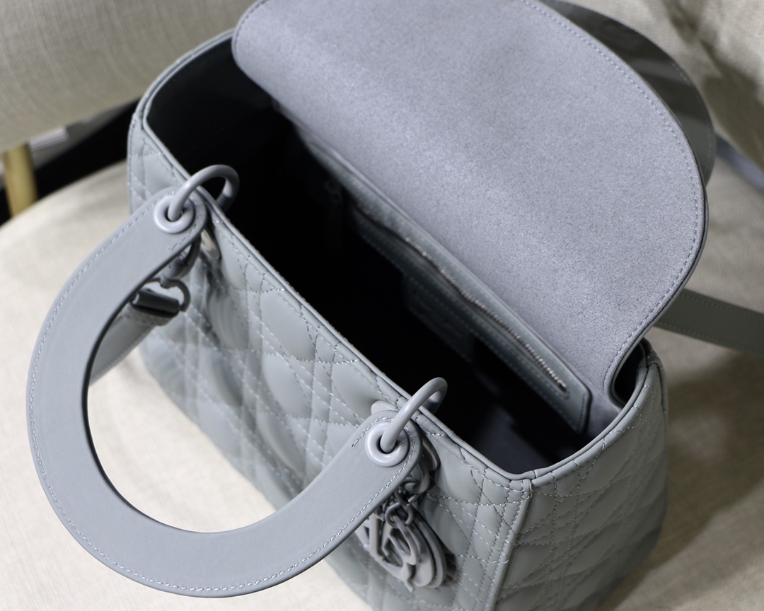 Medium Lady Bag  Black/White/Beige/Grey For Women 9.5in/24cm M0565ONGE_M9001:1High-quality replica