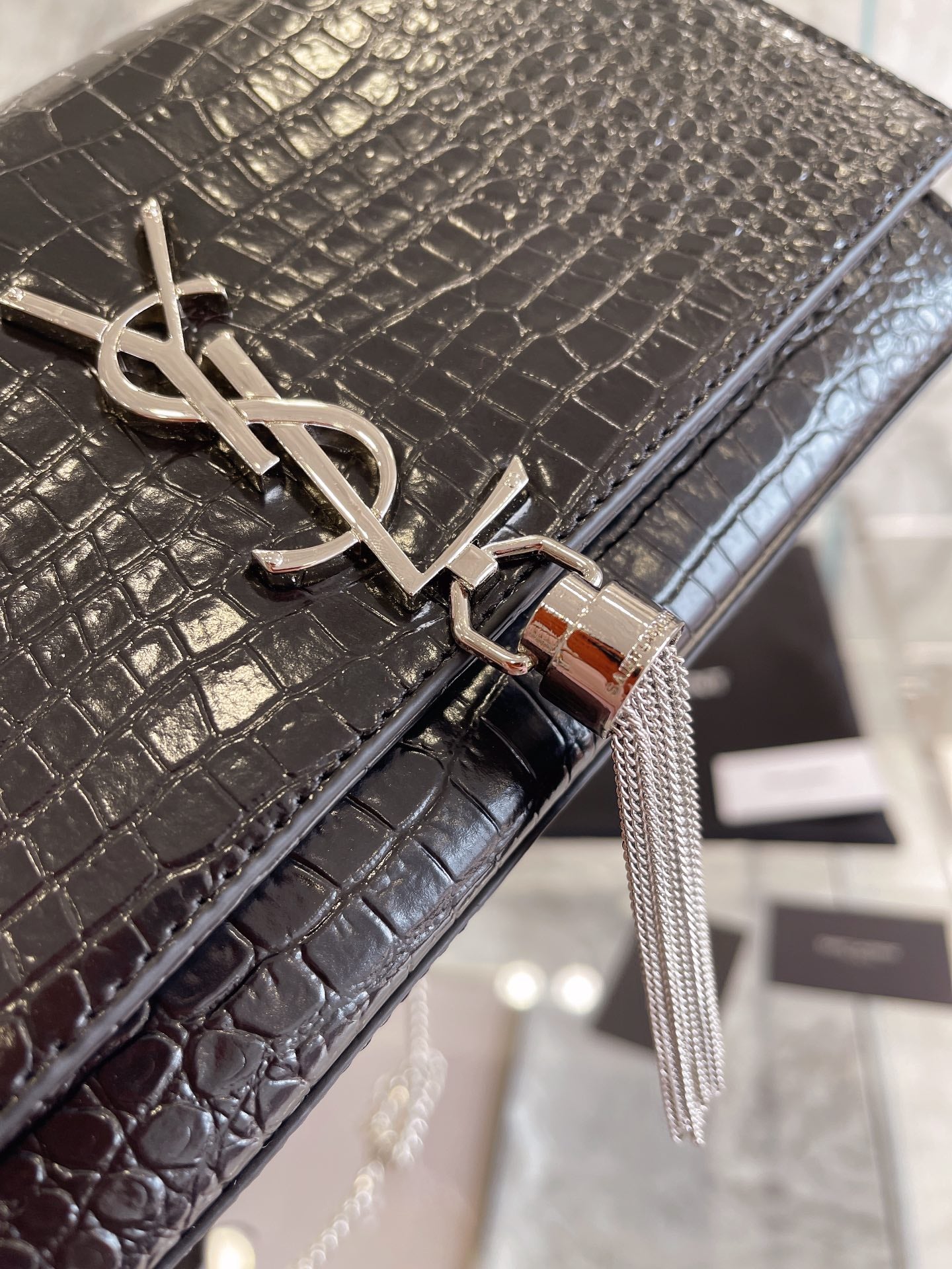 TO – Luxury Edition Bags SLY 1651:1High-quality replica