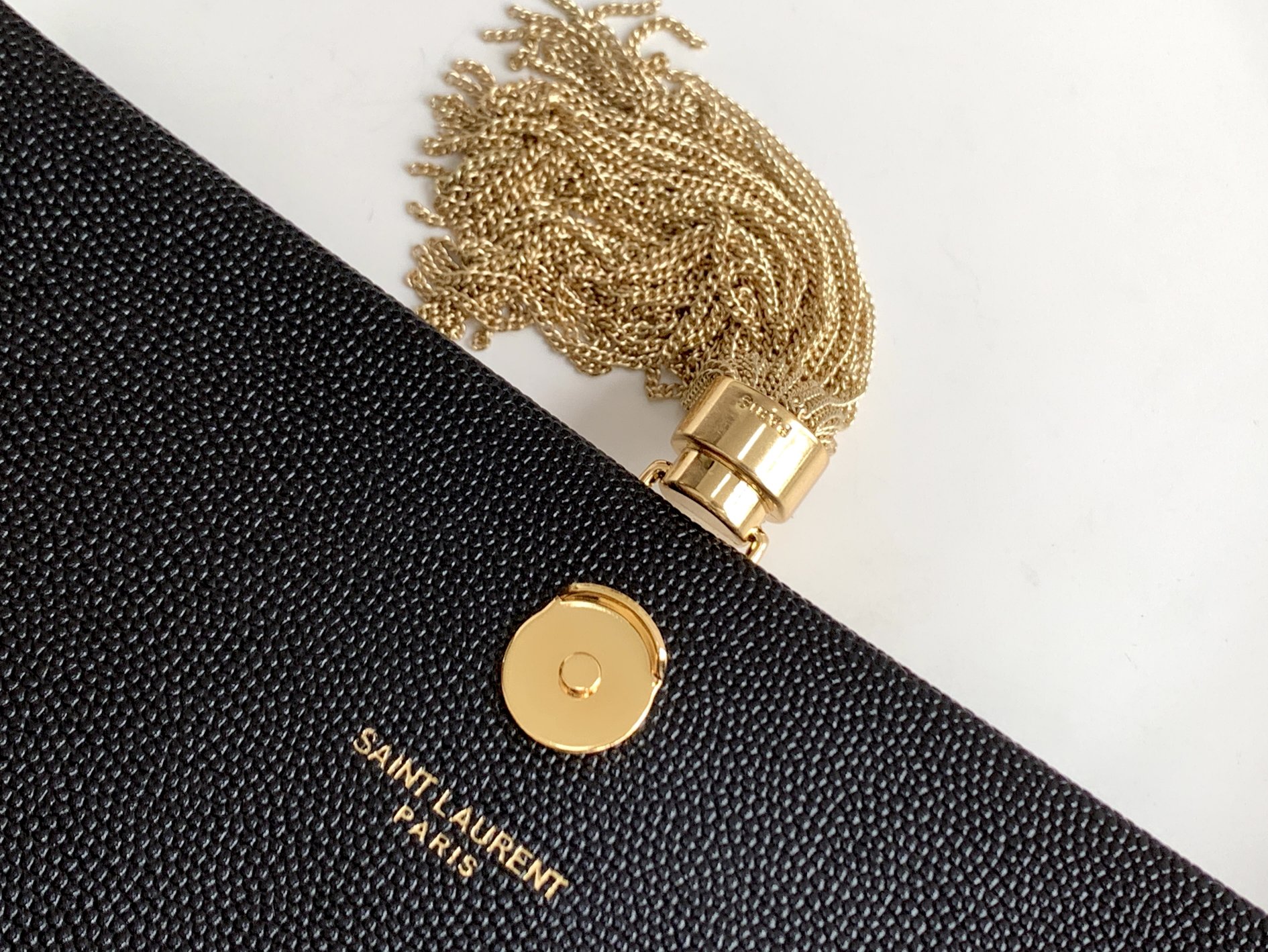 KATE SMALL CHAIN BAG WITH TASSEL IN CROCODILE-EMBOSSED SHINY LEATHER1:1High-quality replica