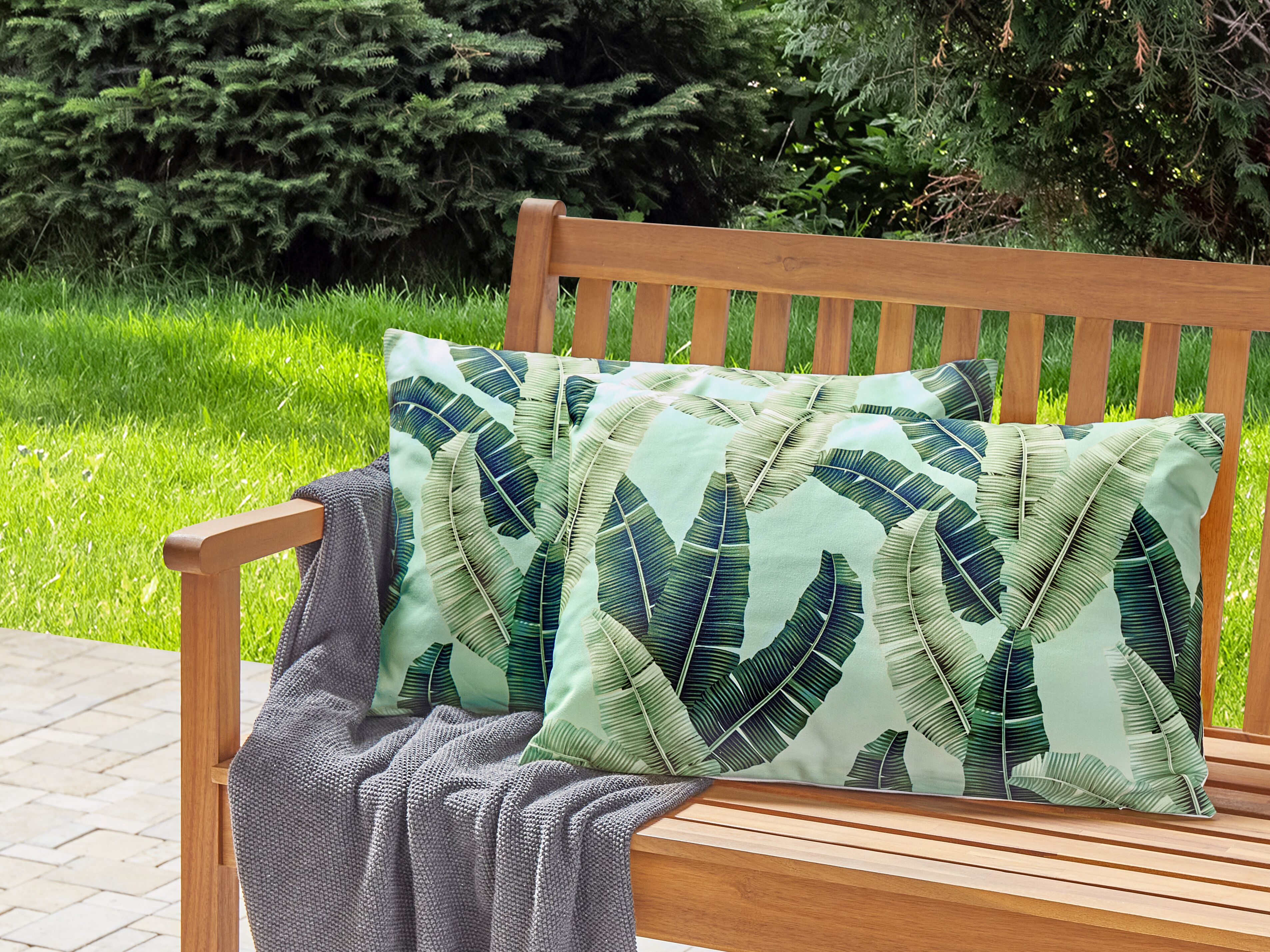 Set of 2 Outdoor Cushions BOISSANO Plant Pattern 40 x 60 cm Green
