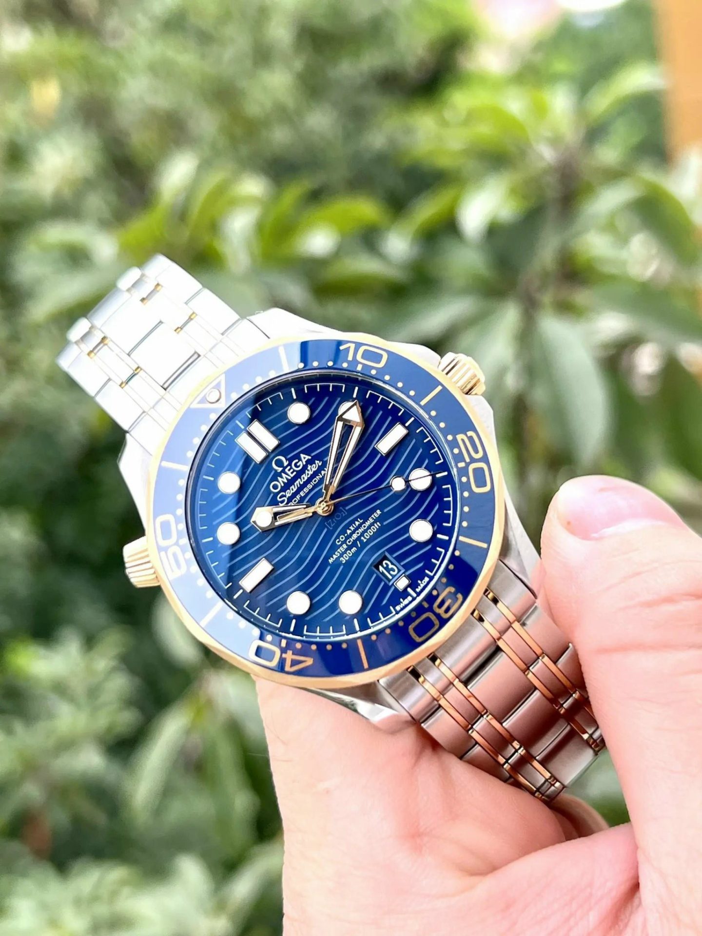 Omega Replica 1:1 Watch Seamaster Diver 300m Chronometer Blue Demi Gold 42mm - Top club