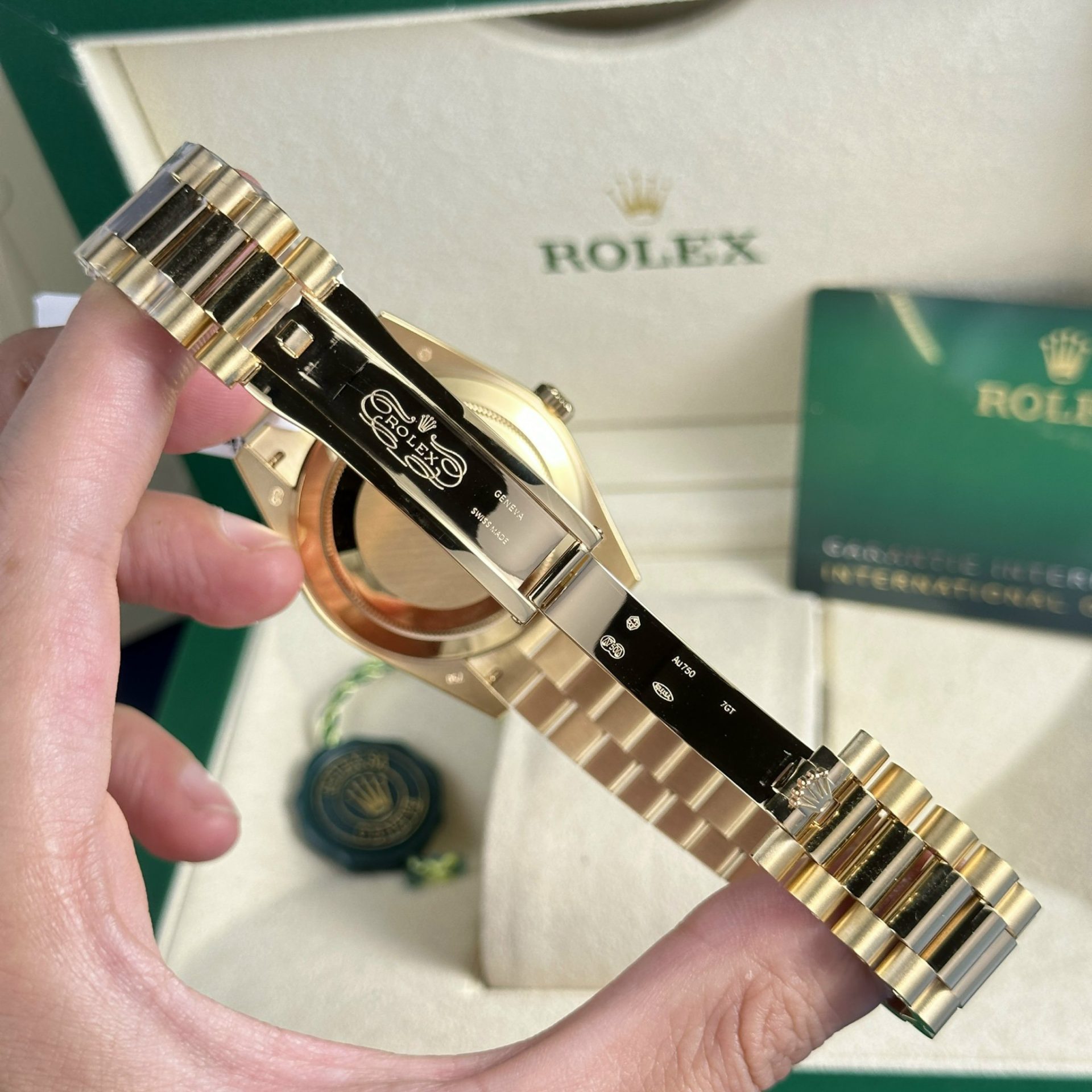 Rolex Replica 1:1 Watch Day-Date 228238 Gold Wrapped 18K Yellow Gold 178 grams GM Factory 40mm - Elite Watch Atelier