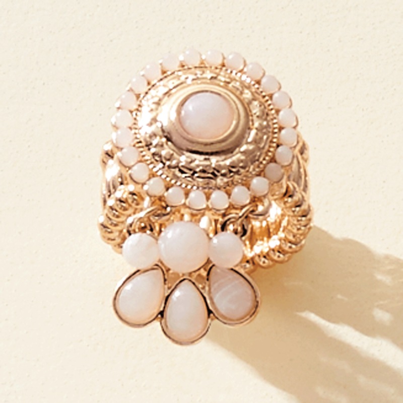Round-Burst Stretch Ring - MIDNIGHT VELVET CATALOG
