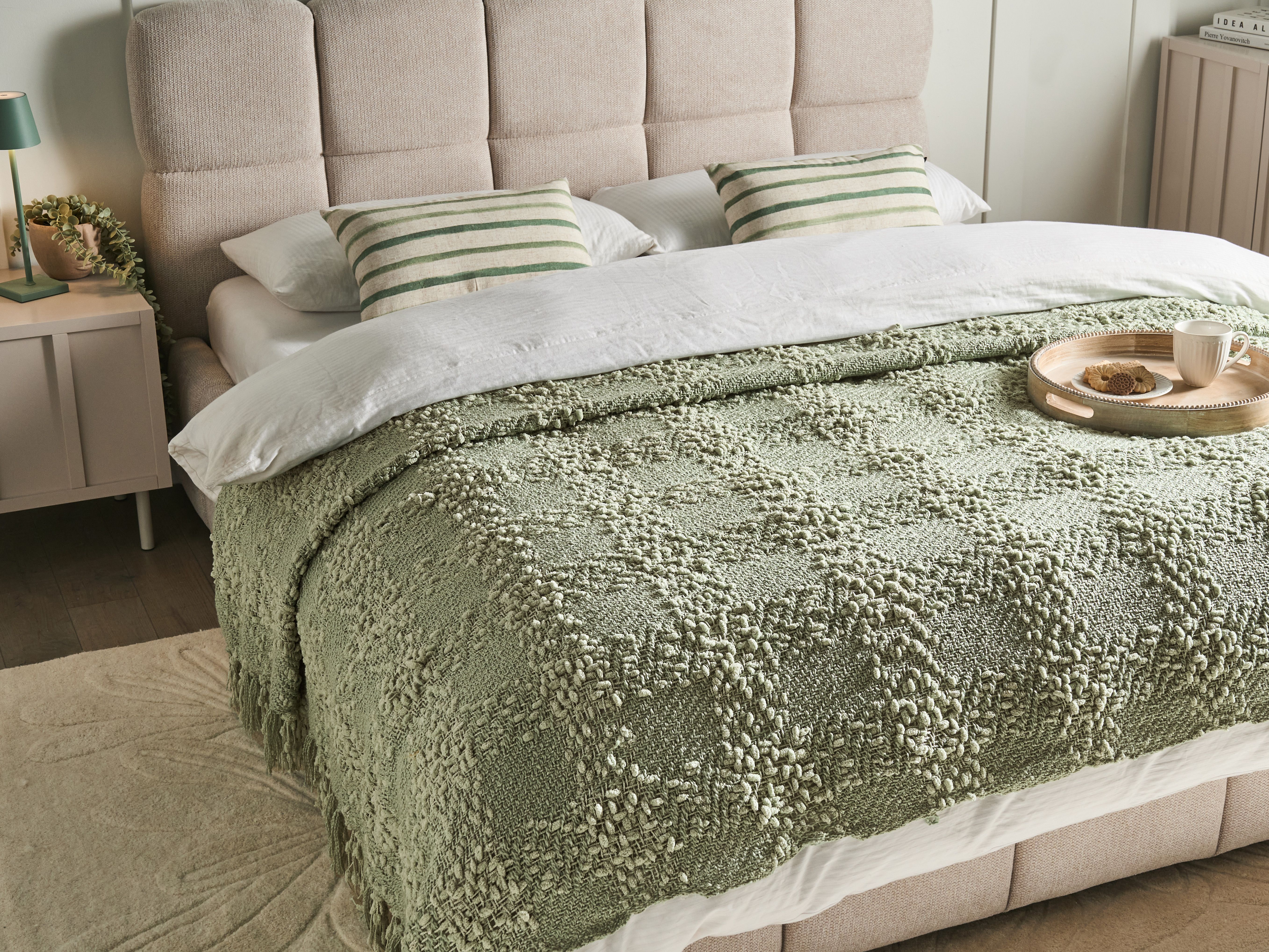 Blanket VELLA 220 x 240 cm Green