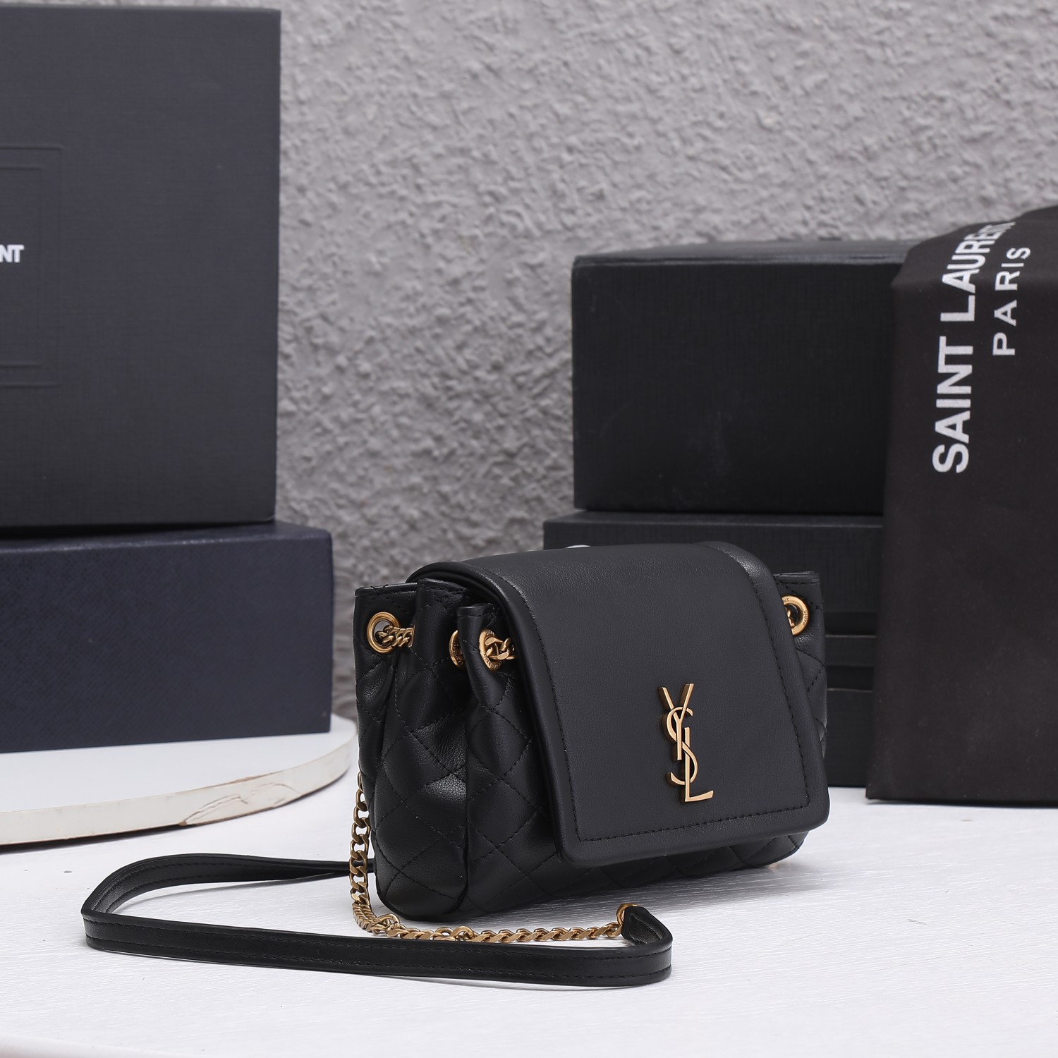 Replica Ysl Mini Nolita Bag In Lambskin- Black/White1:1High-quality replica