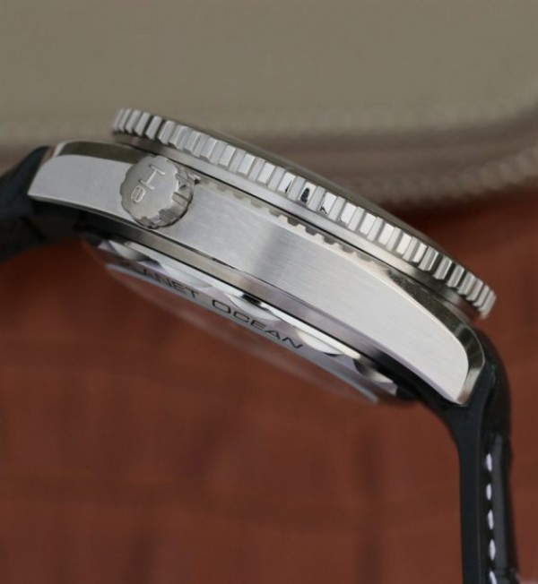 Replica Omega OMF Planet Ocean Master Chronometer Black LiquidMetal Leather Strap A9900 - Top club