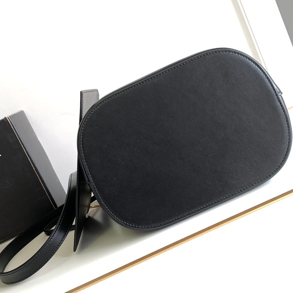 CELINE MEDIUM LOUISE BAG in SMOOTH CALFSKIN1:1High-quality replica