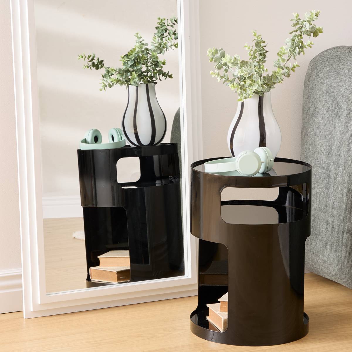 Side Table "Ashdal" Black, 32.5x32.5 cm