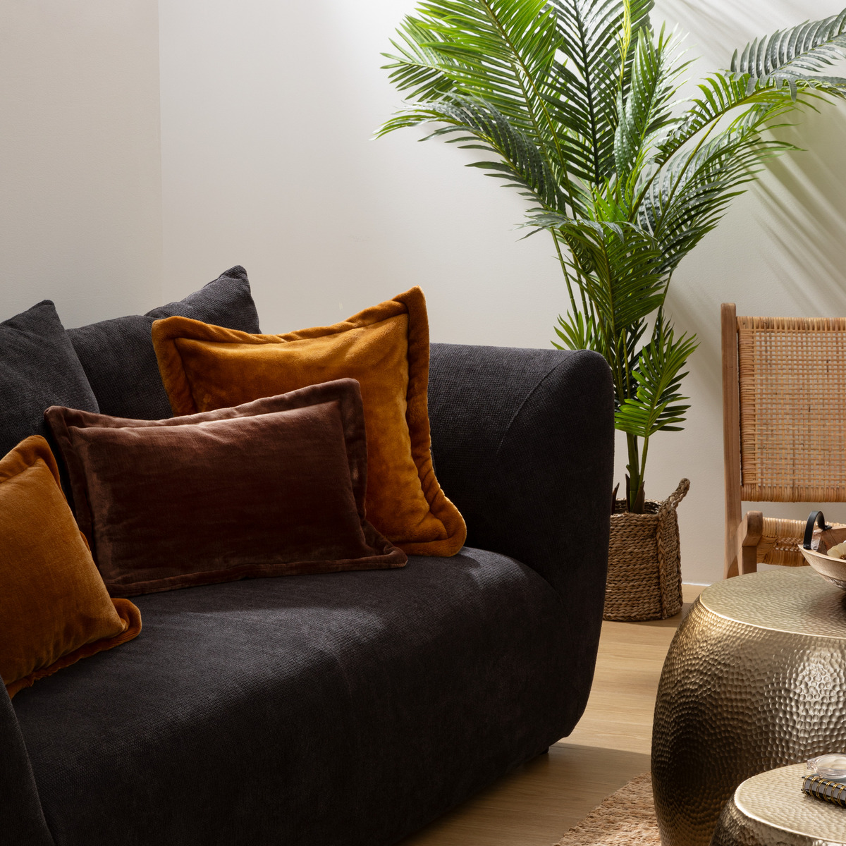 Flannel cushion "Cuddly" Brown, 38x58 cm