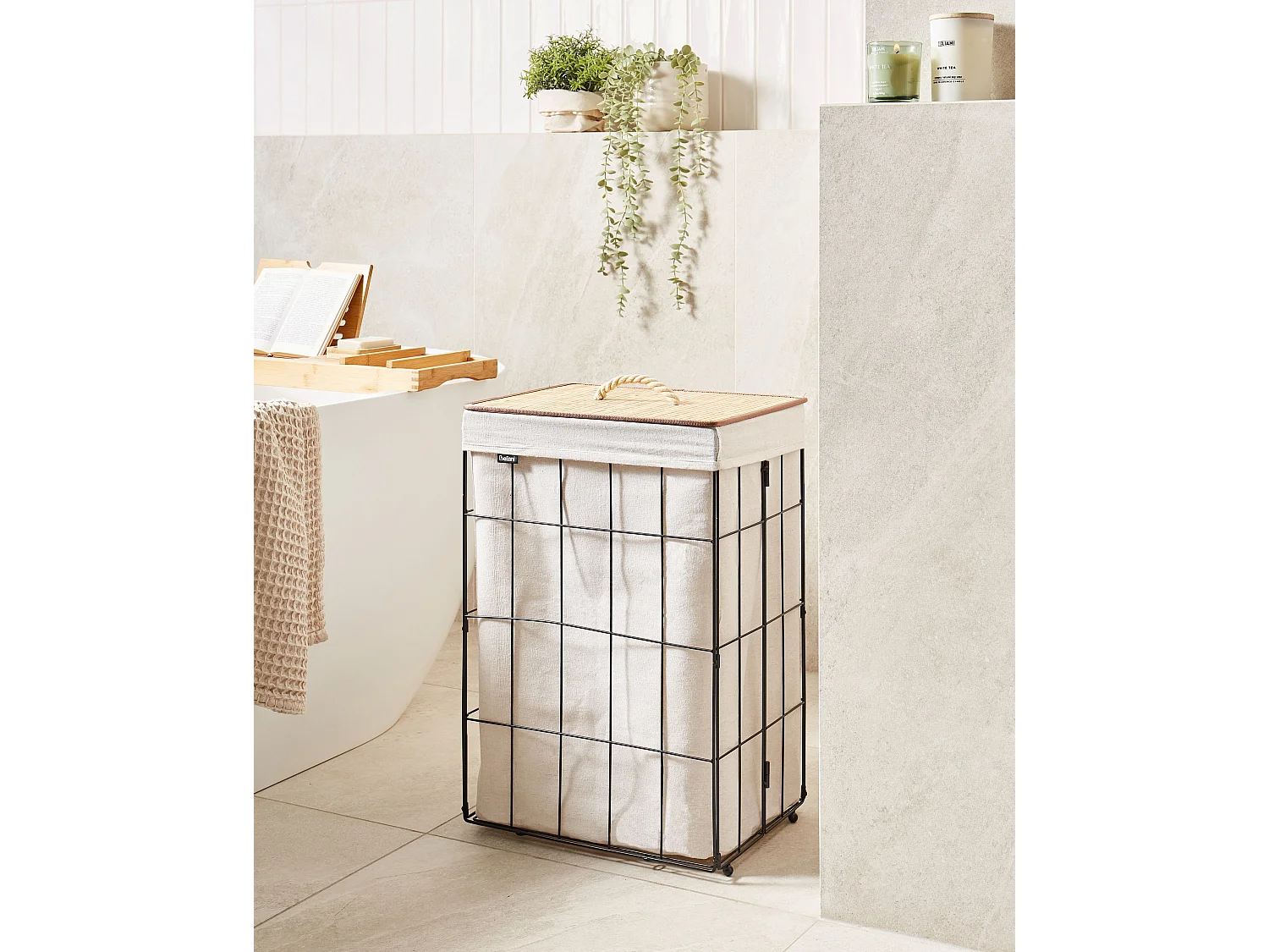Panier MIRISSA Métal Noir 72 L