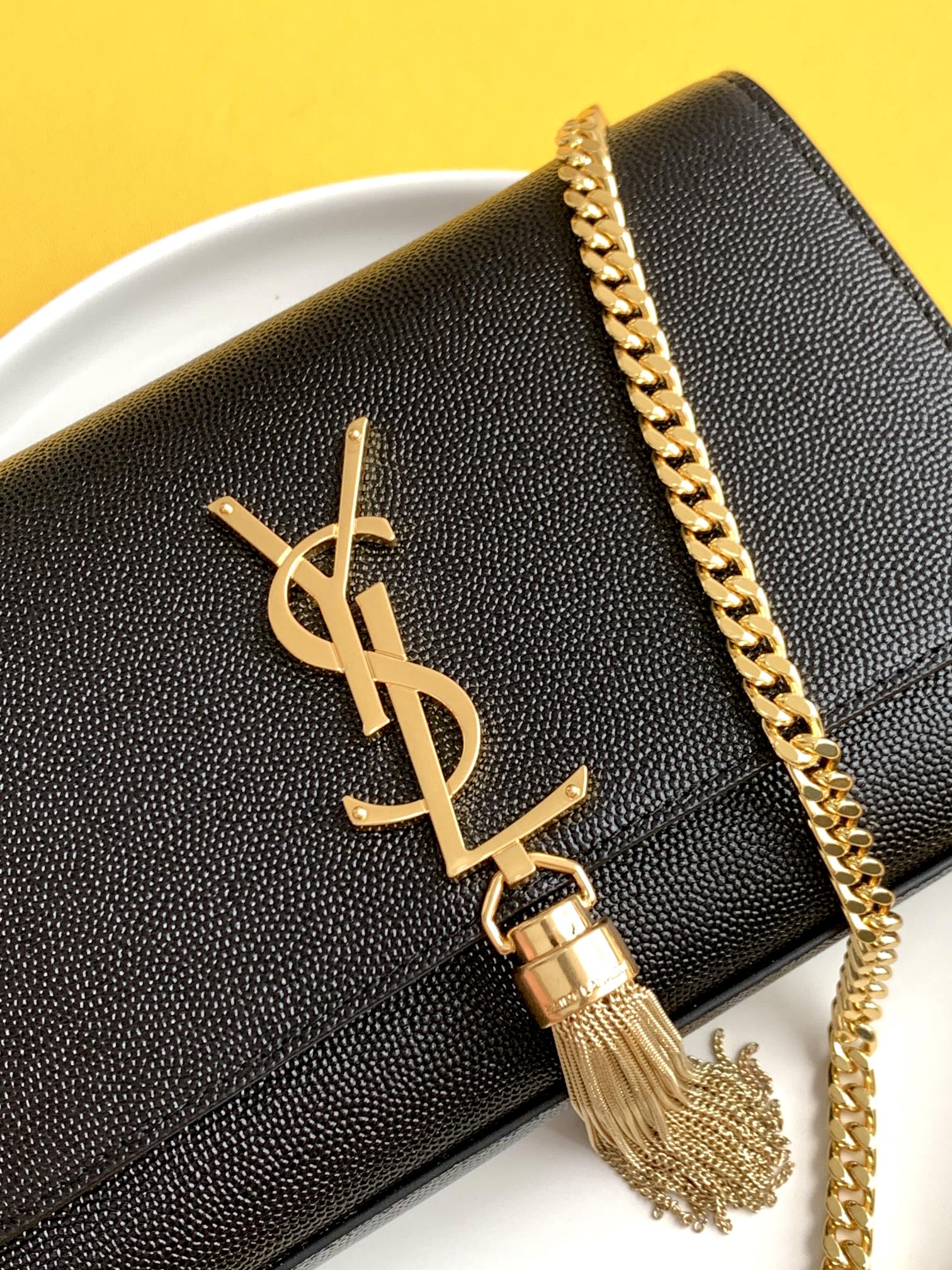 KATE SMALL CHAIN BAG WITH TASSEL IN CROCODILE-EMBOSSED SHINY LEATHER1:1High-quality replica