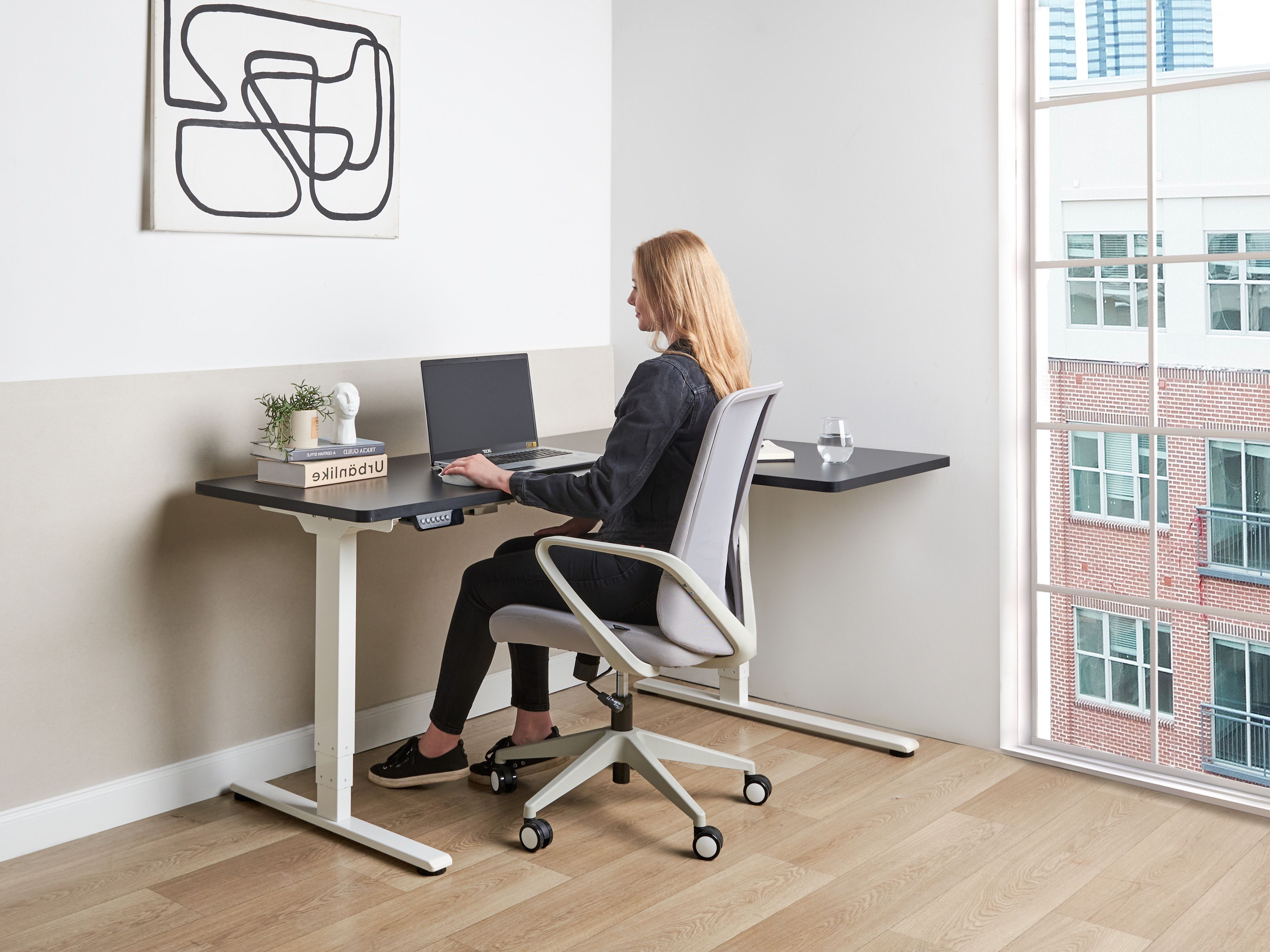 Electric Adjustable Corner Desk DESTINES Black/ White 160 cm 109 cm Right Hand