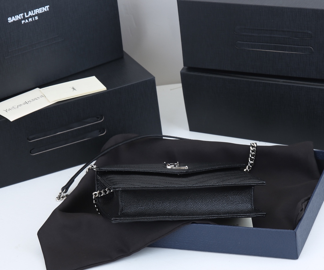 Replica Ysl Envelope Chain Wallet In Grain De Poudre Embossed Leather 18881:1High-quality replica