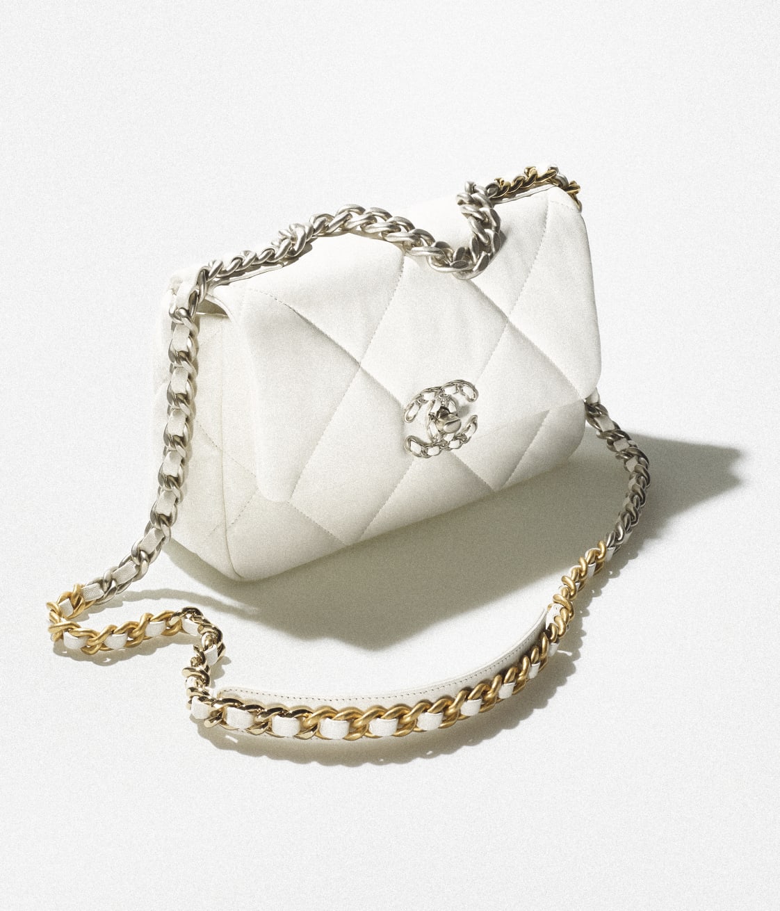 Replicate CHANEL 19 HANDBAG(1:1 replica)