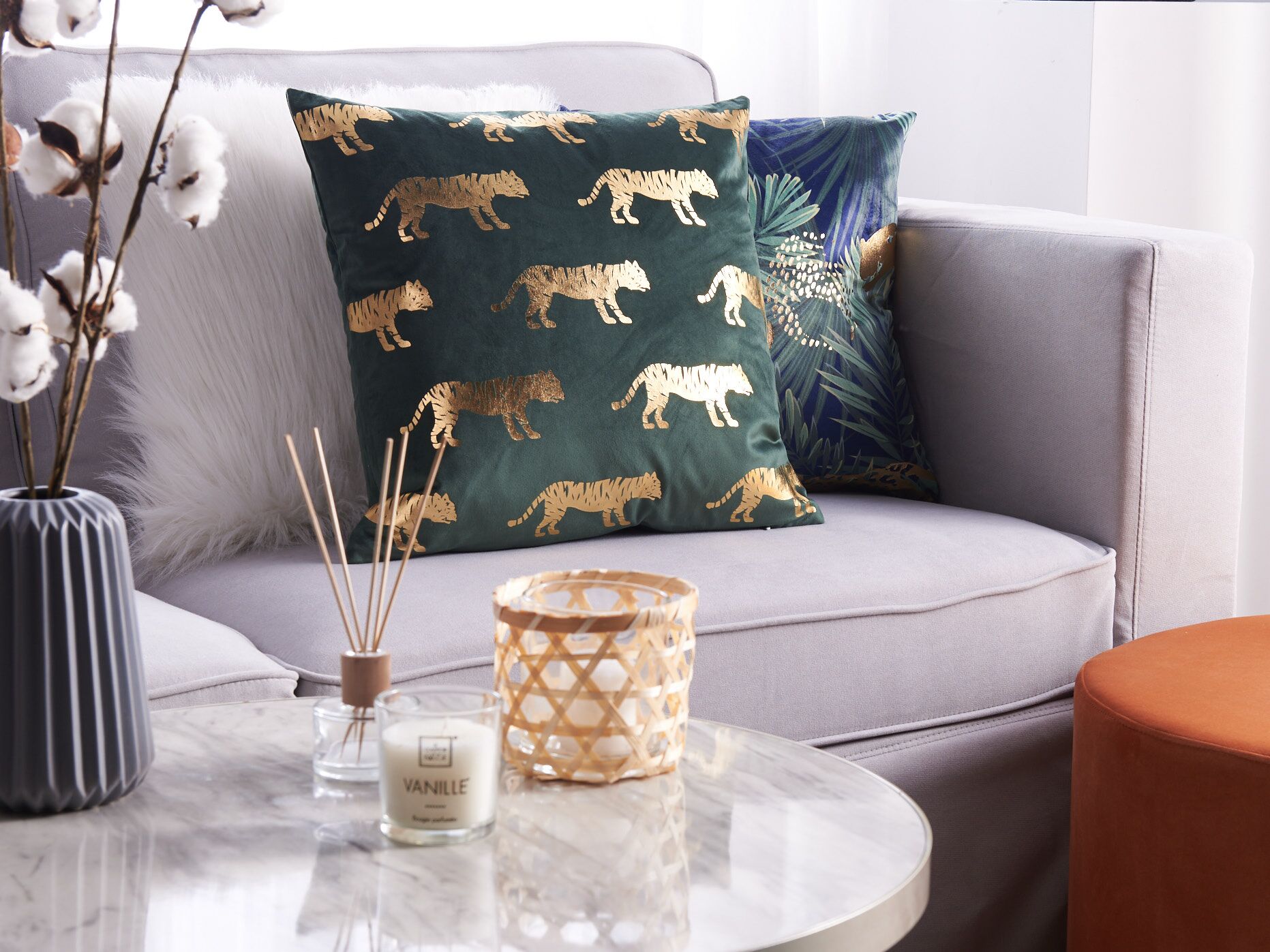 Set of 2 Decorative Cushions BLUEBELL Velvet 45 x 45 cm Dark Green Animal Pattern