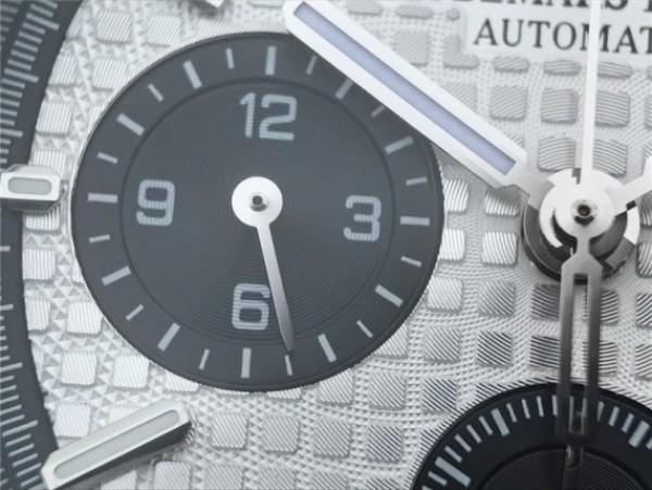 Replica Audemars Piguet Royal Oak Chronograph SS JHF White/Black Dial SS Bracelet A7750 - Top club