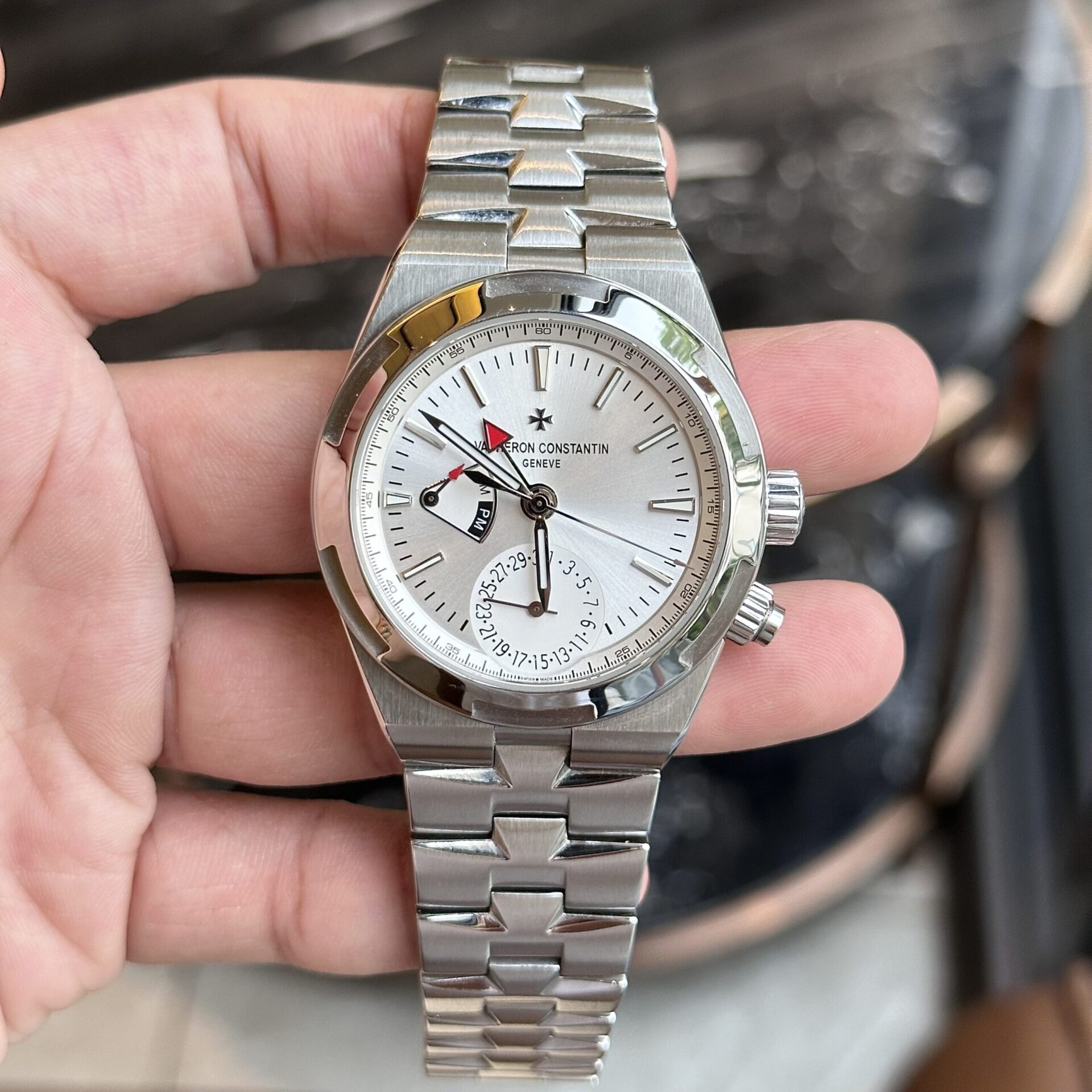 Vacheron Constantin Replica 1:1 Watch Overseas Dual Time 7900V White Dial 41mm - Top club