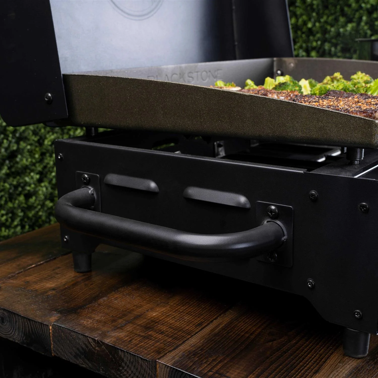 Blackstone On The Go Tabletop Griddle With Side Burner - Image 5 Blackstone On The Go Tabletop Griddle With Side Burner - Image 5