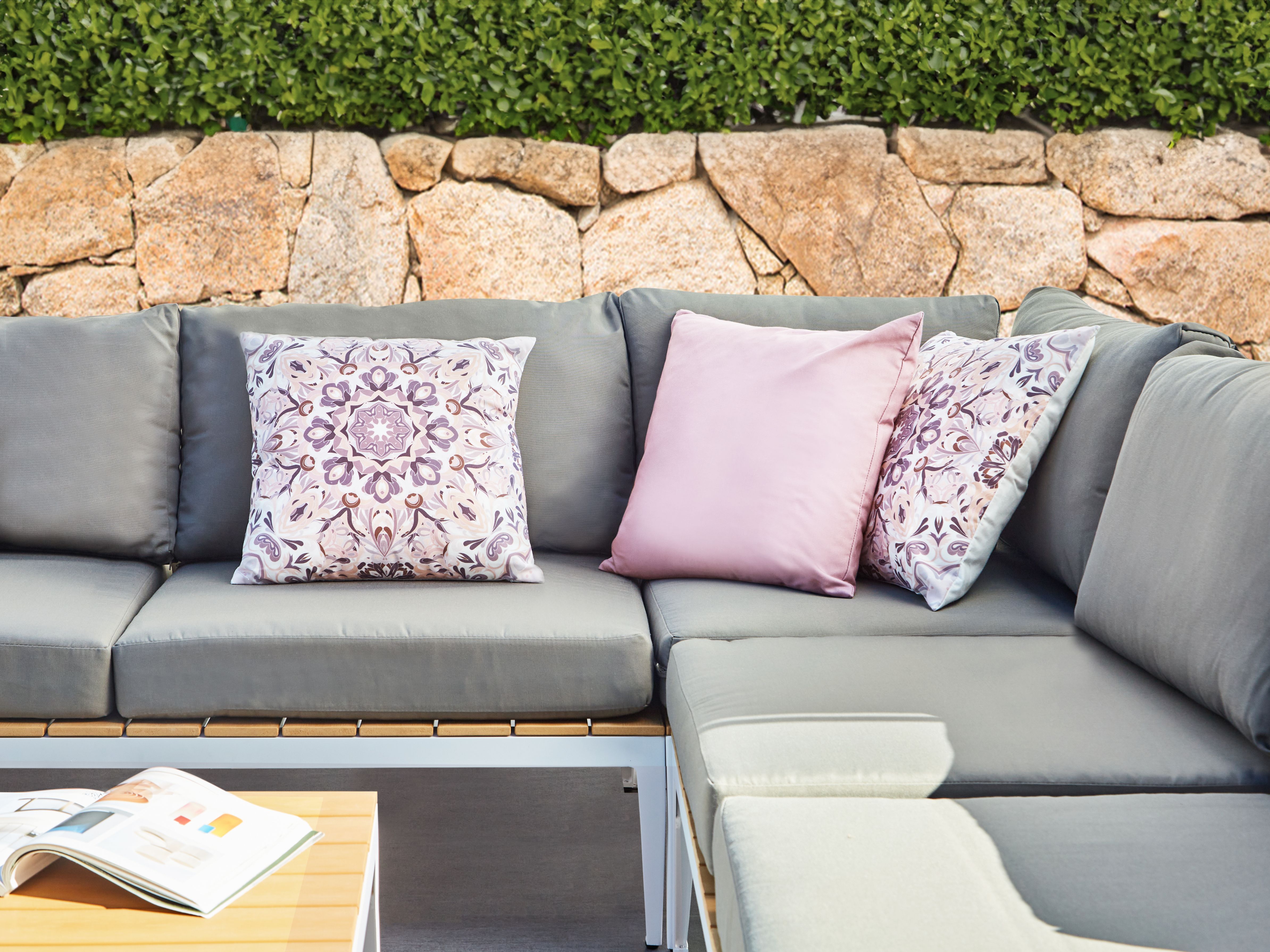 Set of 3 Outdoor Cushions SAMMIT Oriental Pattern 45 x 45 cm Multicolour