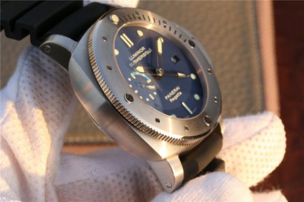 Replica Panerai PAM371 Titanium Blue Dial XF Black Rubber Strap P9001 - Top club