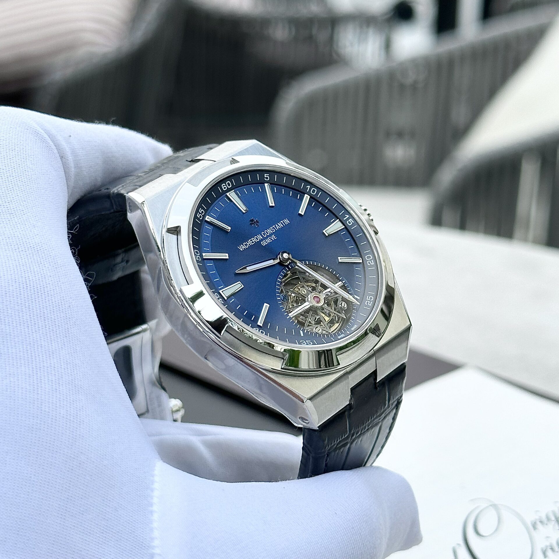 Vacheron Constantin Overseas Best Replica Watch Tourbillon 6000V Leather Strap BBR 42.5mm - Top club