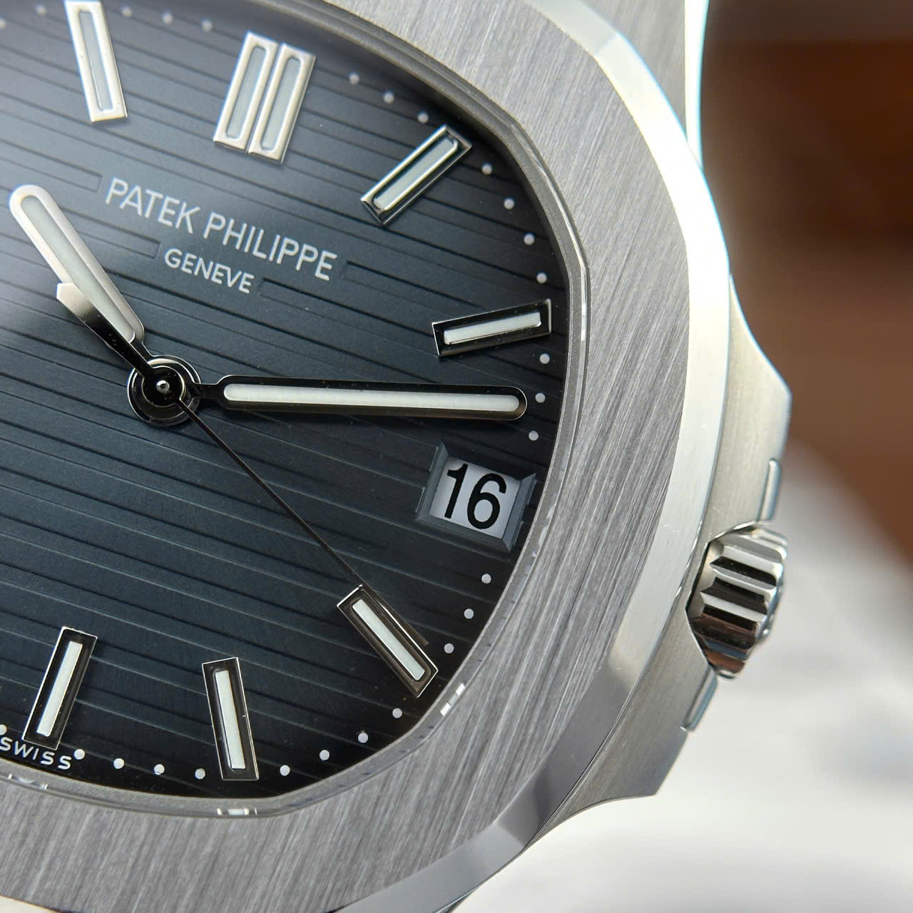 Patek Philippe Nautilus 5711 Replica Watch Refined Full Options Like Auth Top Top Quality 40mm - Top club