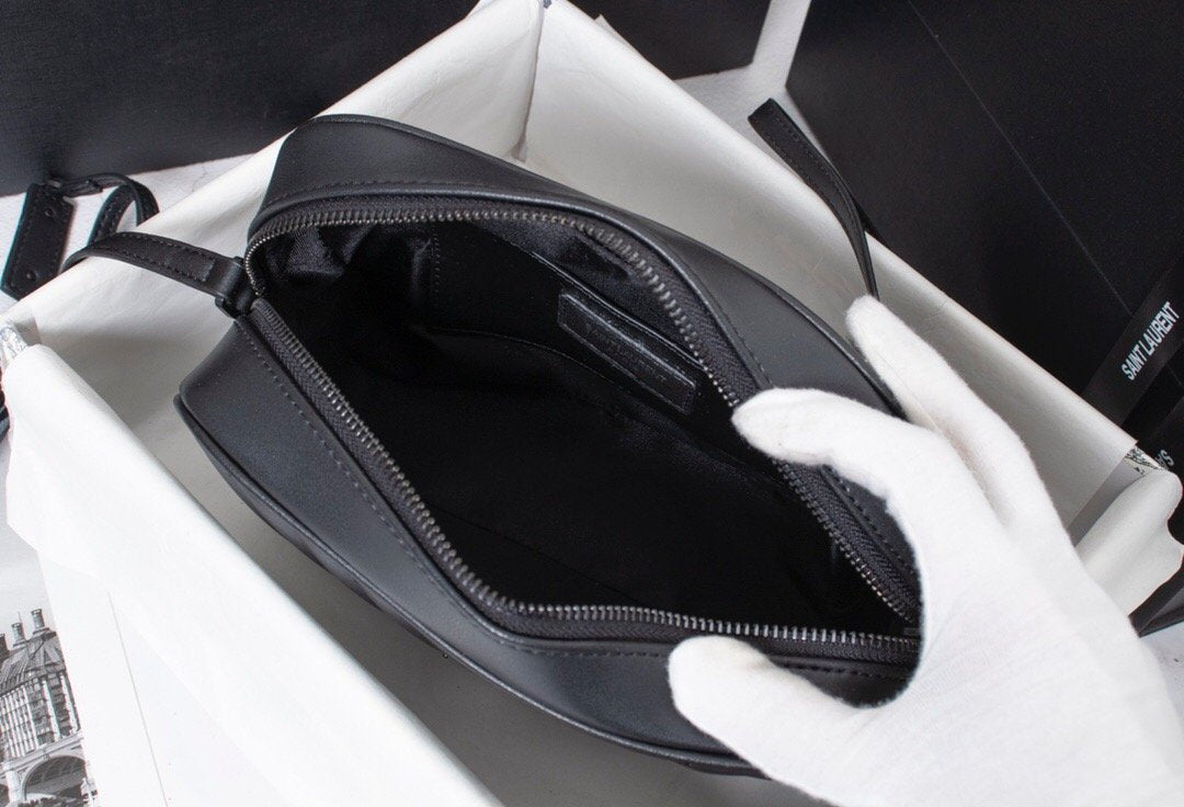 TO – Luxury Edition Bags SLY 1071:1High-quality replica