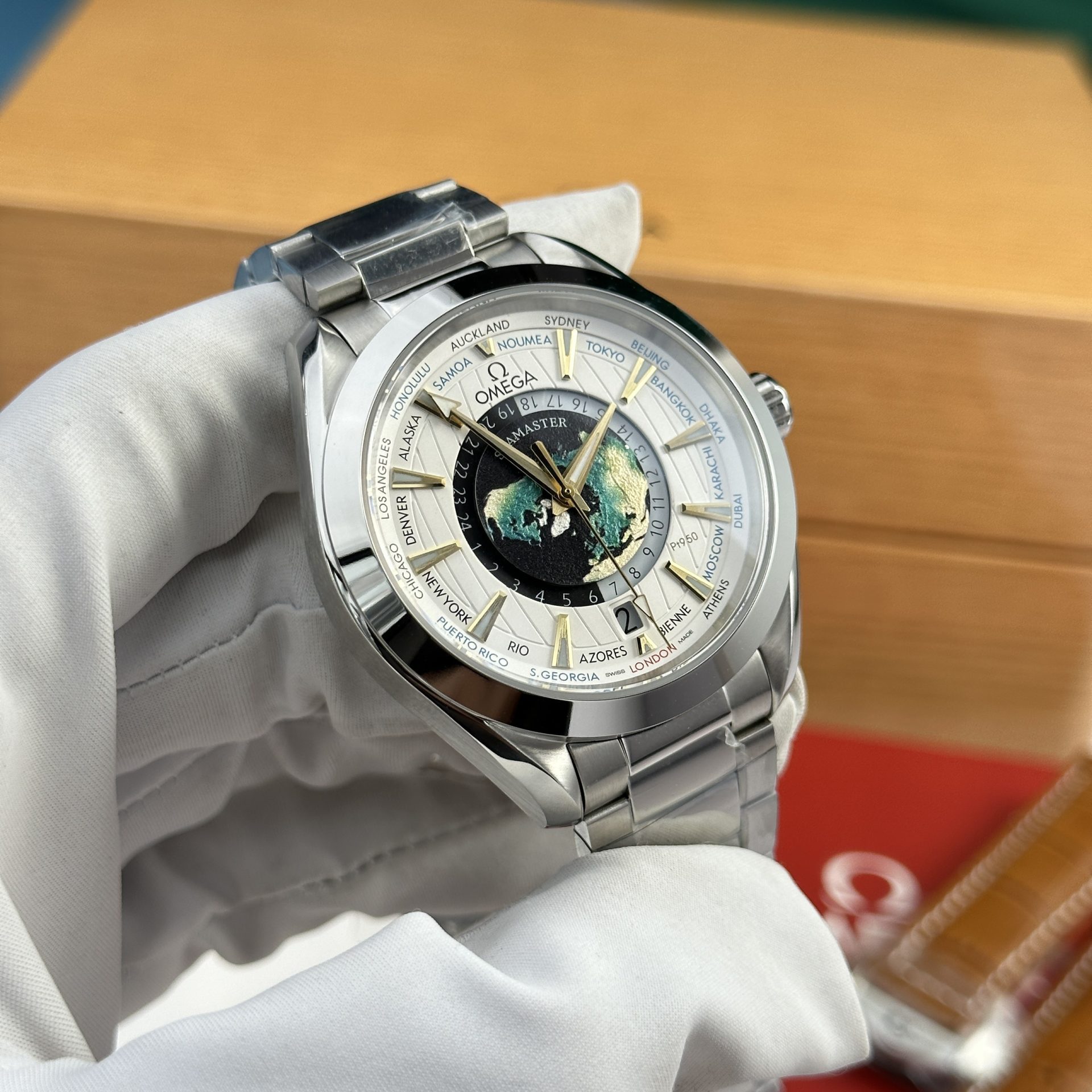 Omega Replica Watches Aqua Terra Worldtimer Metal Wire 43mm - Top club