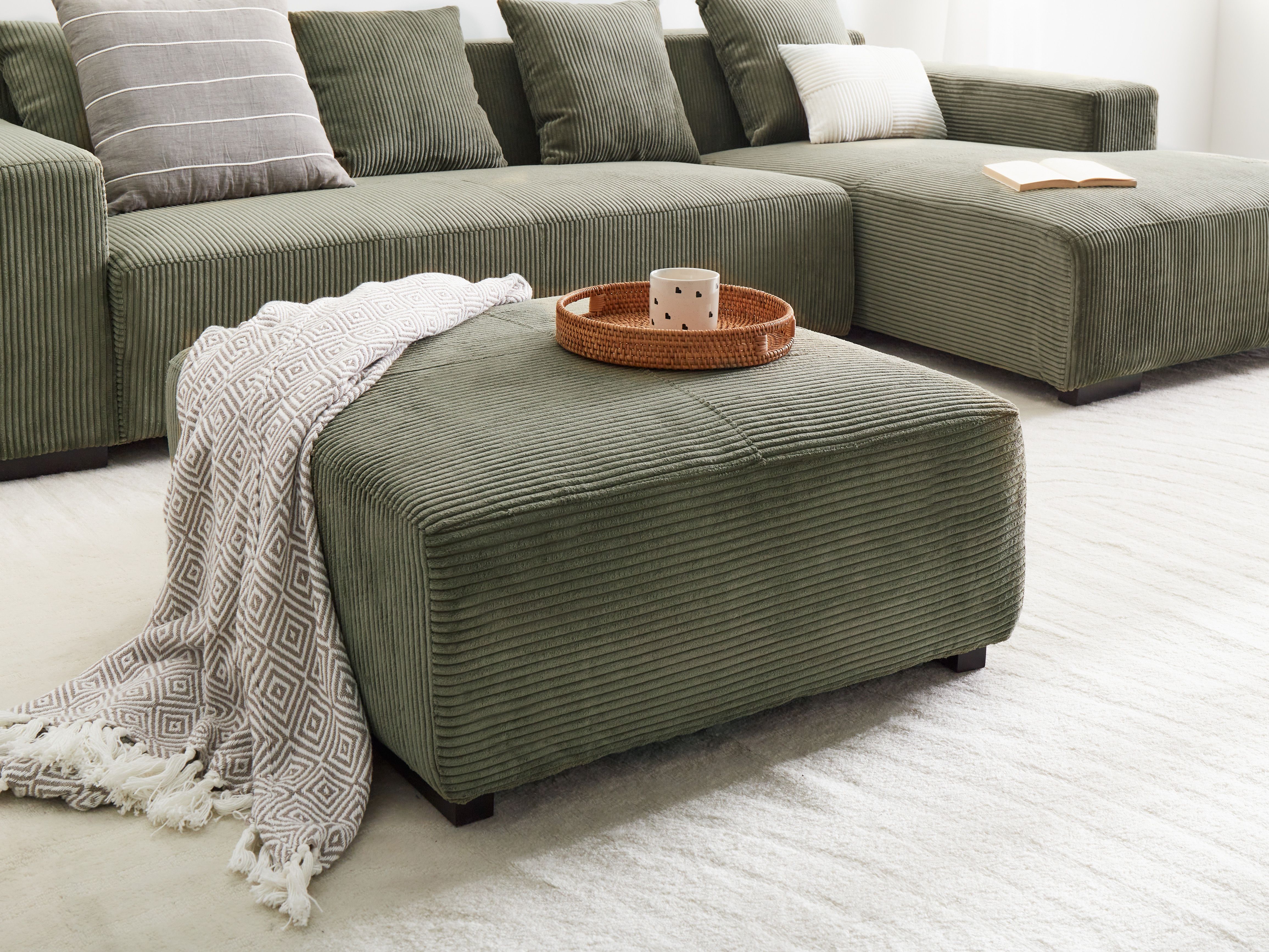 Ottoman LUNGO Corduroy Green