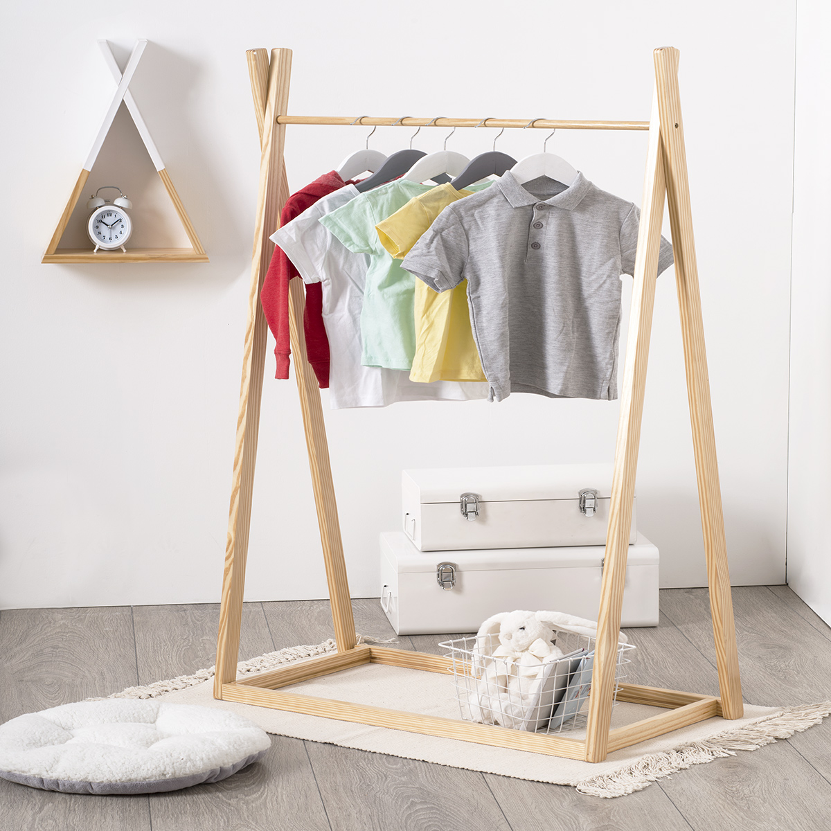 Kids clothes rack 78x126 cm