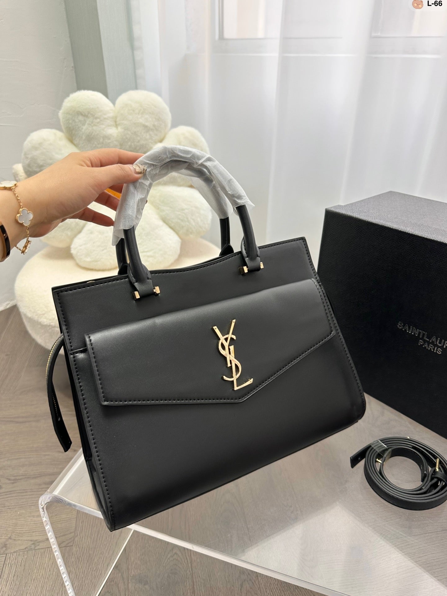 TO – Luxury Bags SLY 2821:1High-quality replica