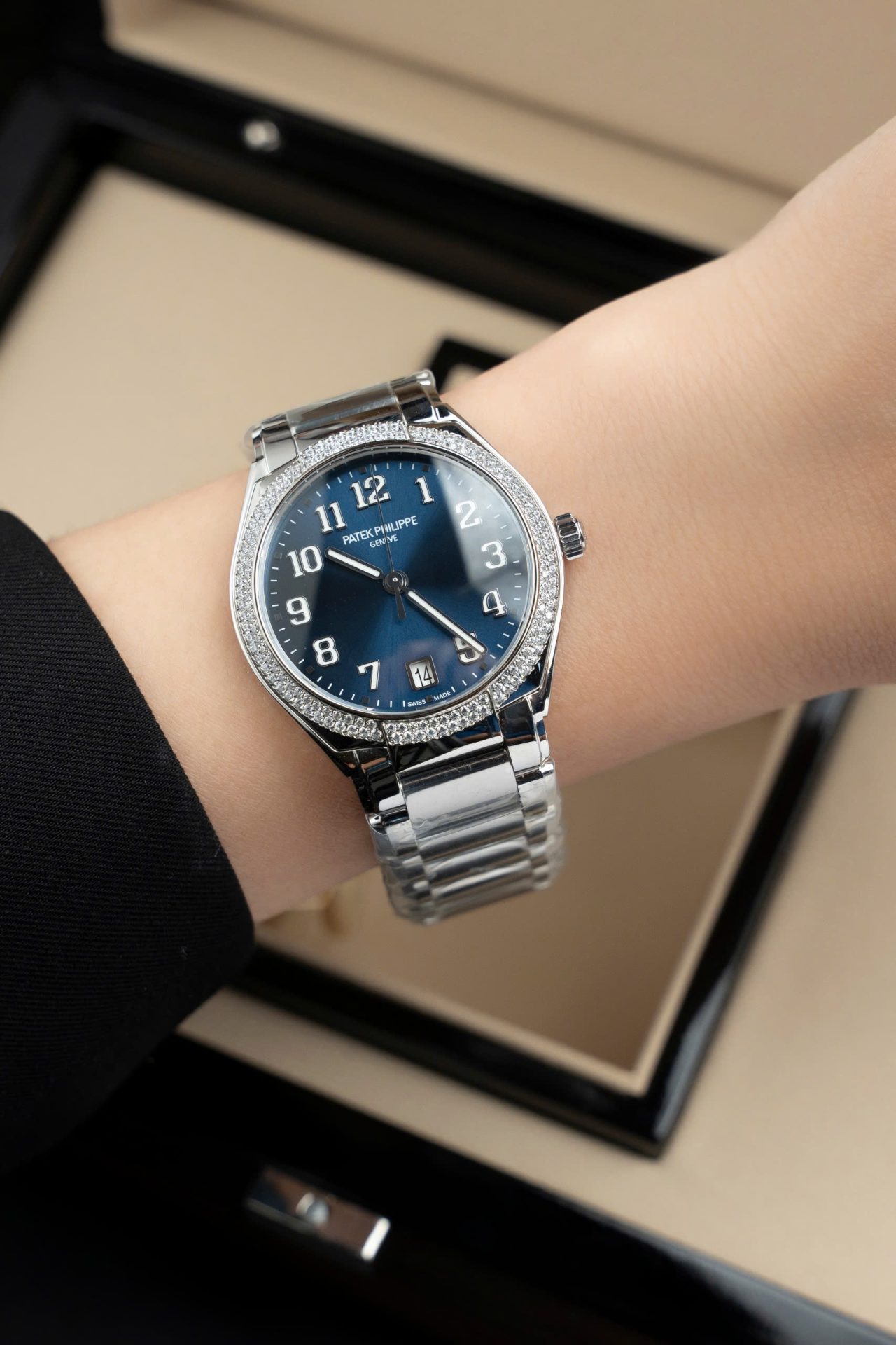 Patek Philippe Twenty 4 7300 Replica Watches Blue Dial Metal Wire 36mm - Top club