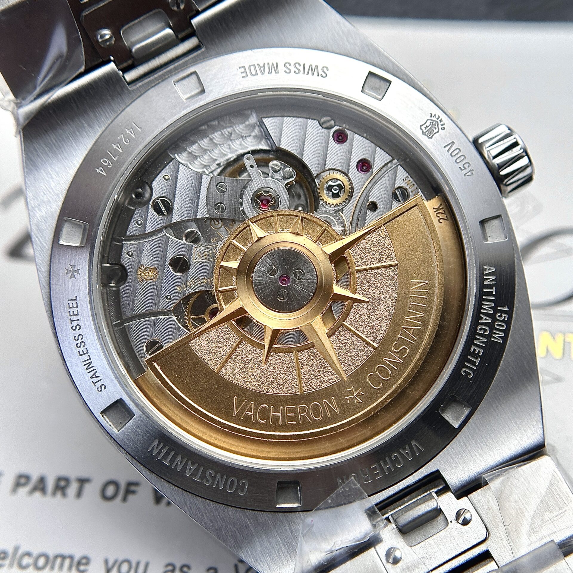 Vacheron Constantin Overseas White Dial Metal Strap Replica 1:1 Watch 41mm - Top club