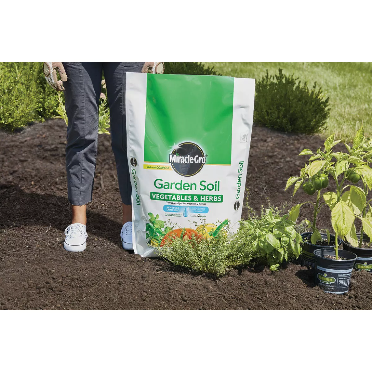 Miracle-Gro 1.5 Cu. Ft. Vegetables & Herbs Garden Soil