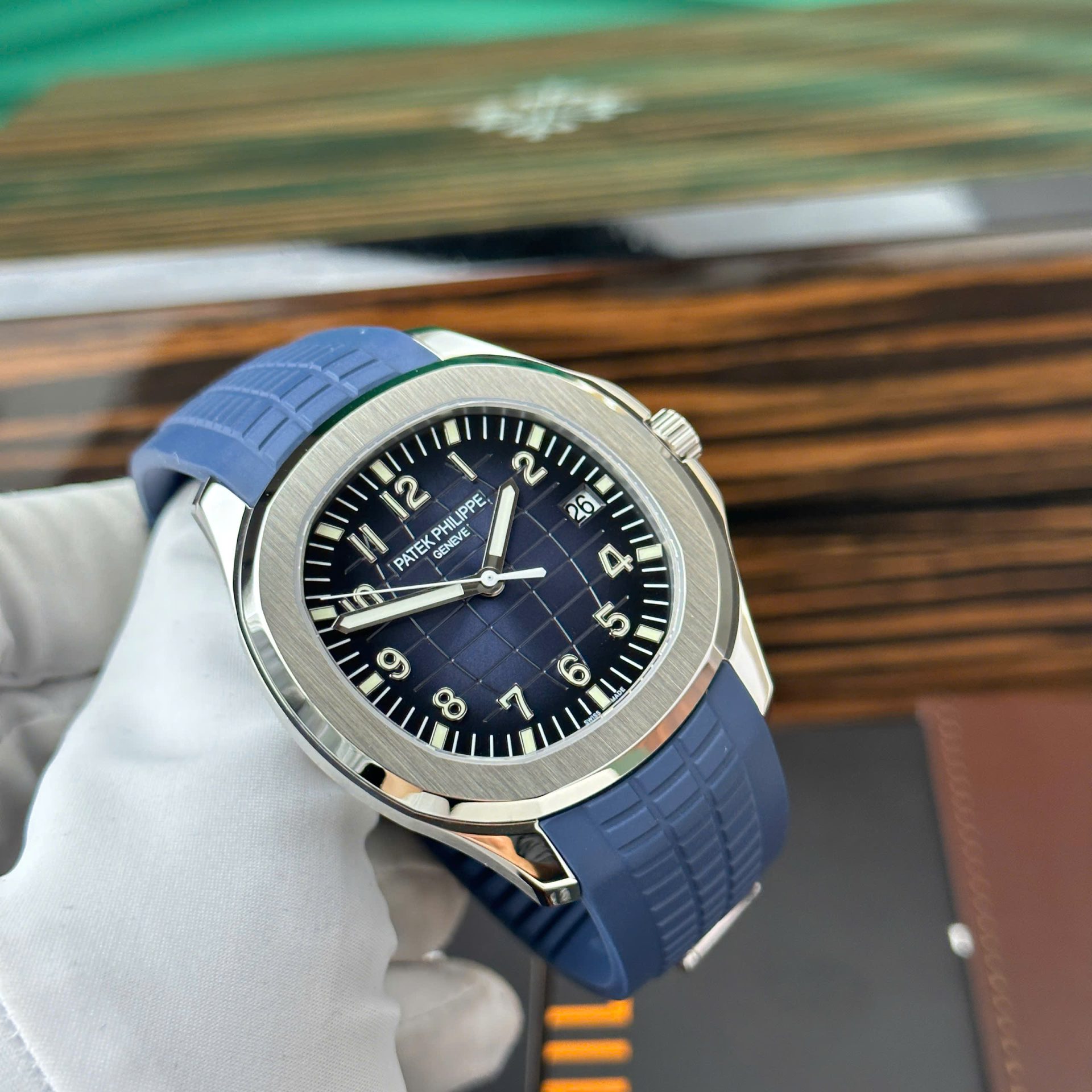 Patek Philippe Aquanaut 5168G Blue Dial Best Replica Watch Custom Like Auth 42.2mm - Top club