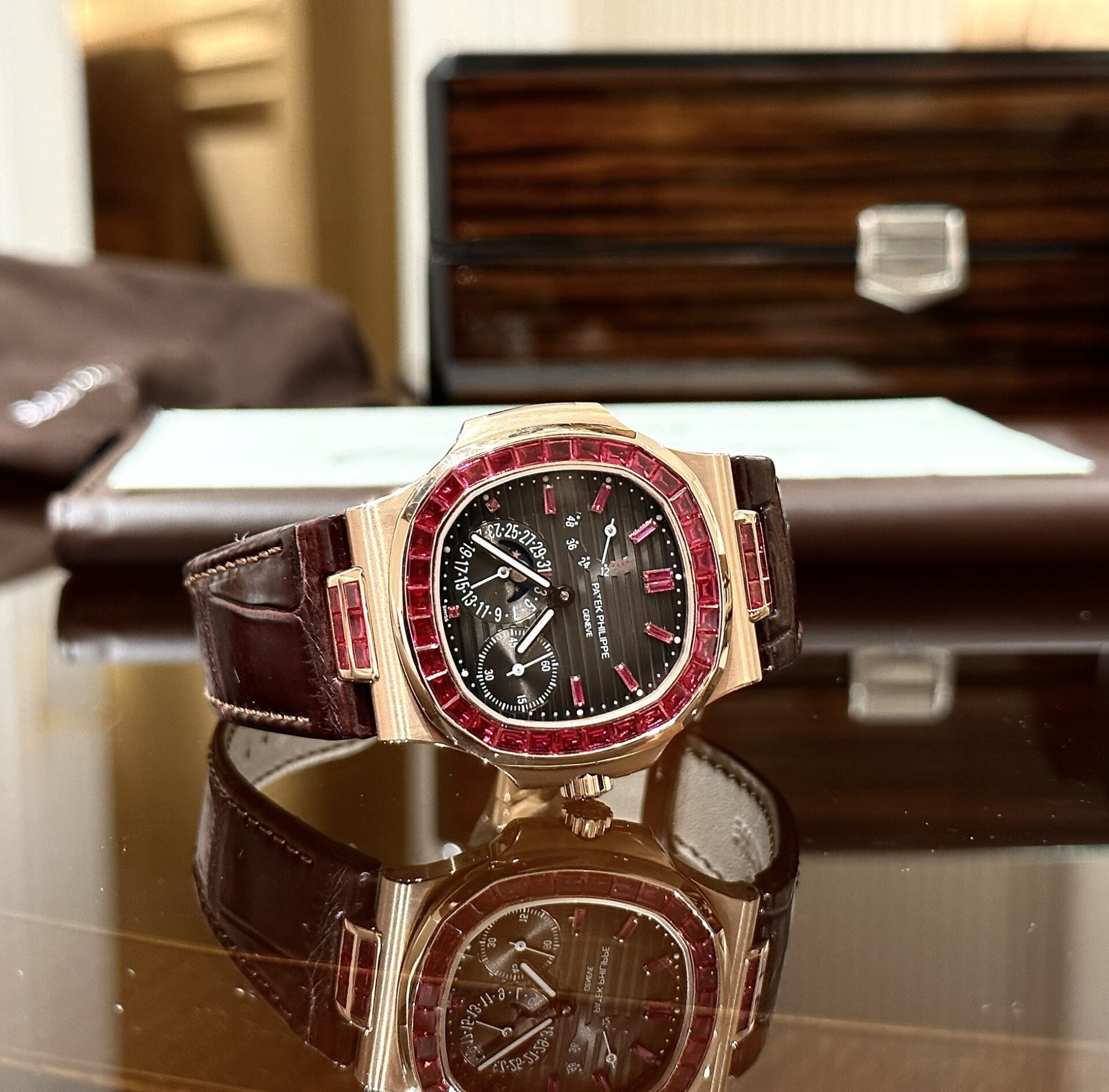 Patek Philippe Nautilus 5724 Gold Wrapped With Ruby Bezel 40mm - Top club