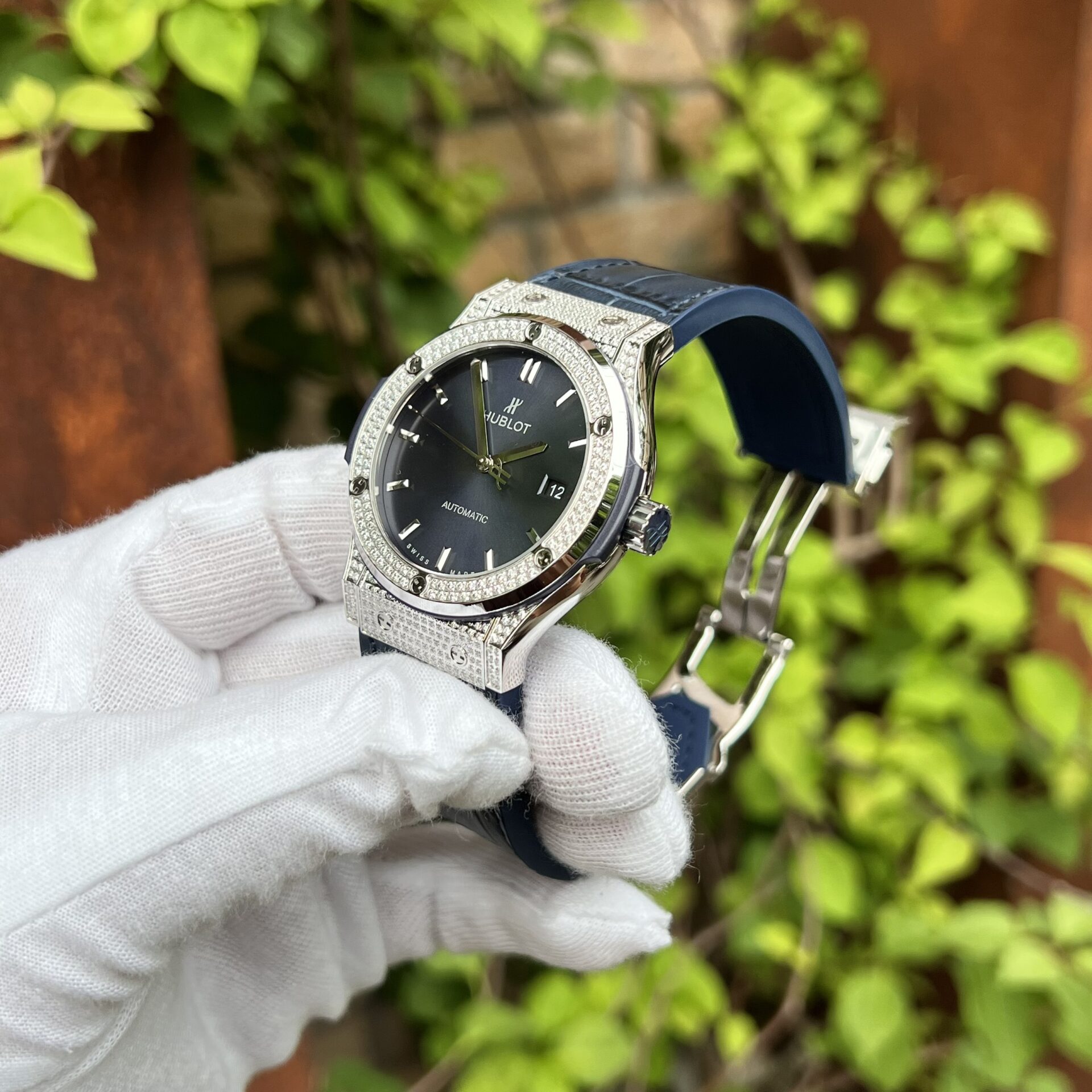 Hublot Replica 1:1 Watch Classic Fusion Blue Diamond Black Dial 42mm - Top club