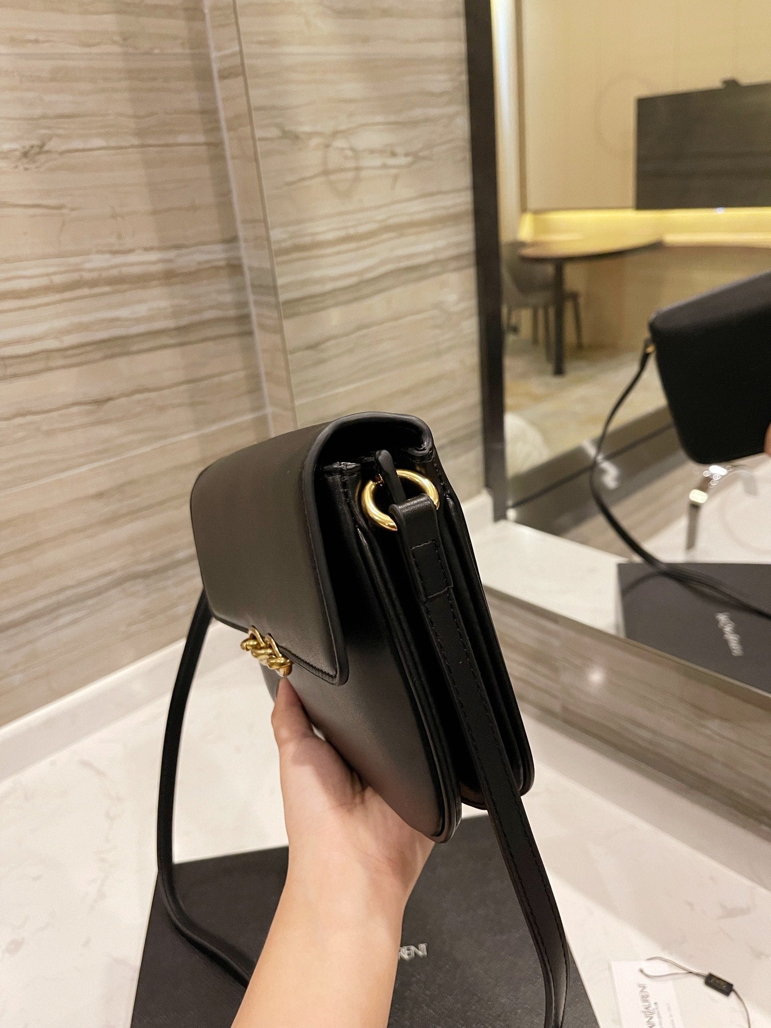 TO – Luxury Edition Bags SLY 2031:1High-quality replica