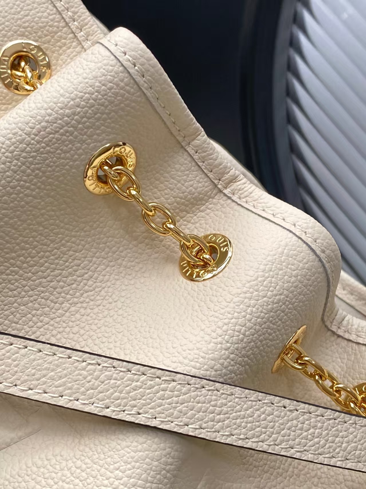 Louis Vuitton Bundle Embossed HandBag1:1High-quality replica