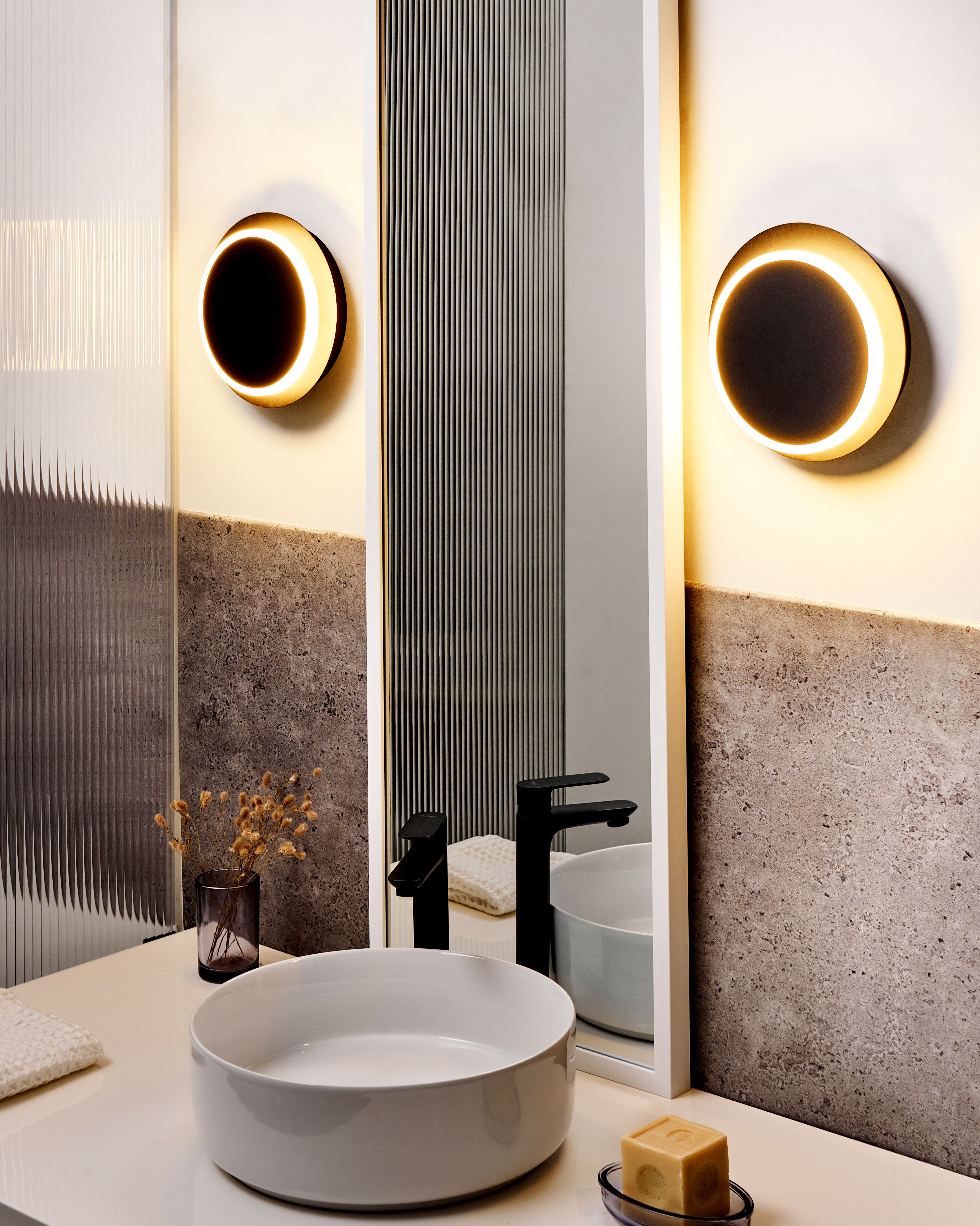 Set of 2 Wall Lamps SEMNON LED Metal Black