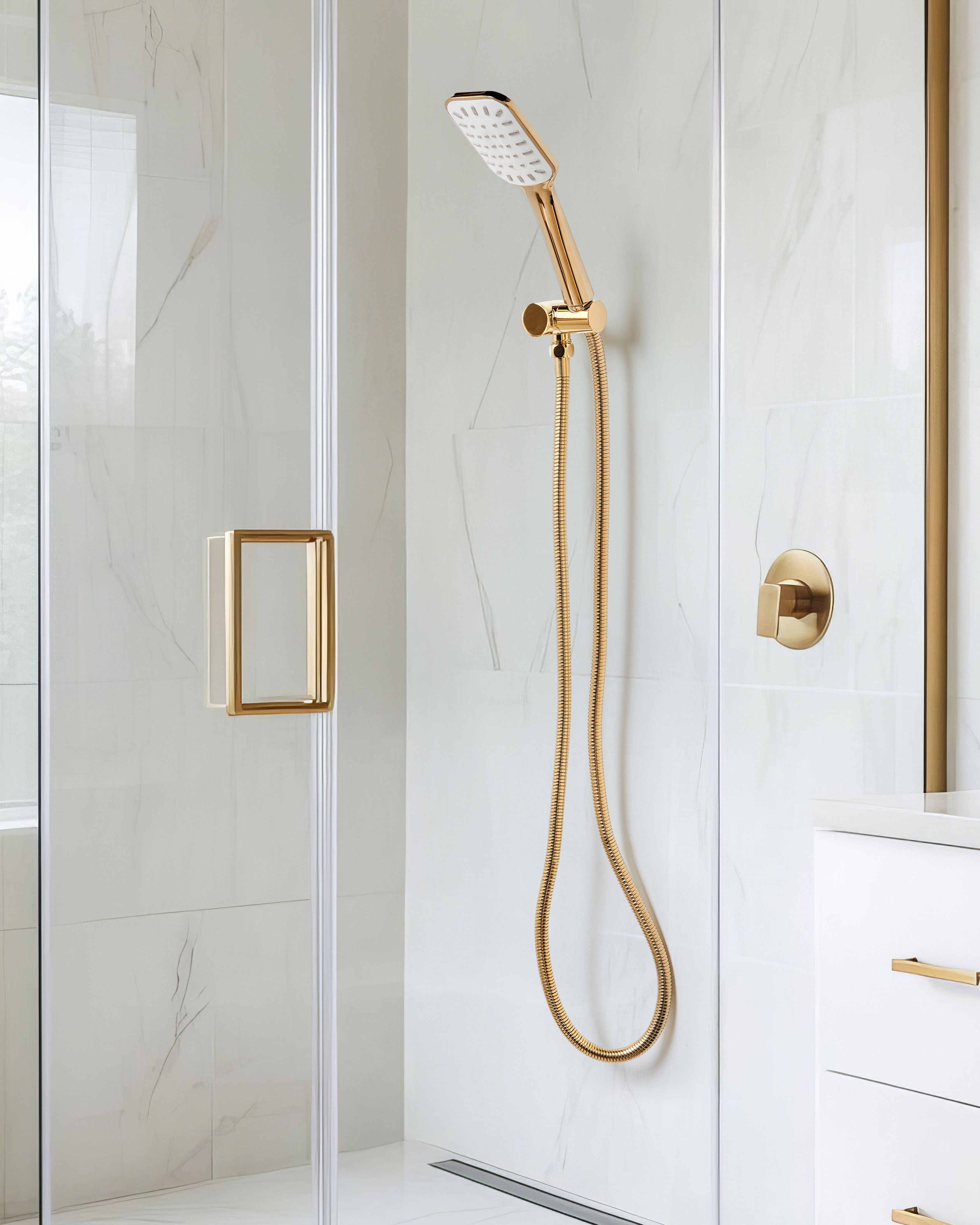 Shower Head and Hose Kit AMAJA Gold