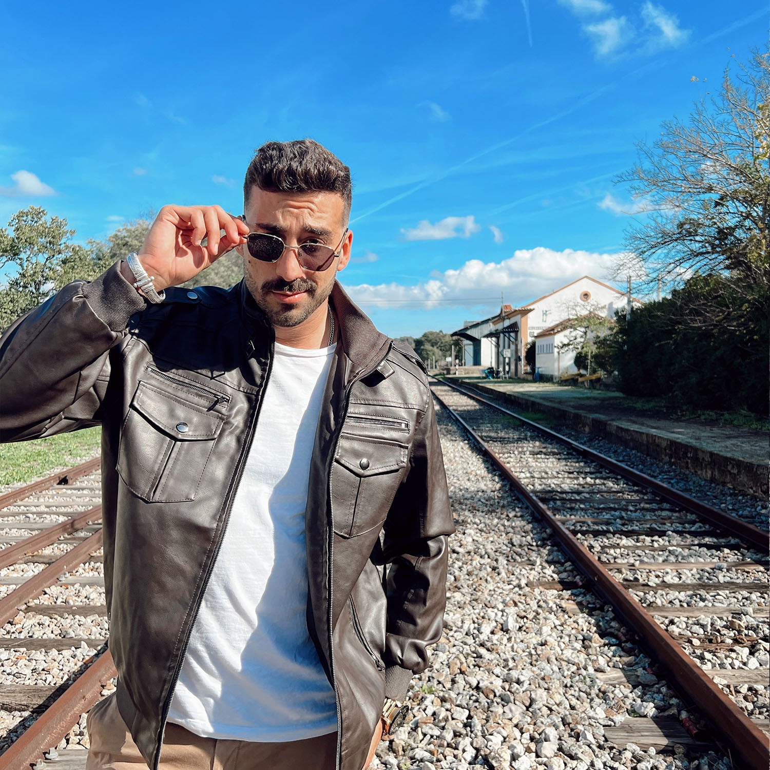 Men's Vintage Pu Faux Leather Jacket with 6 Pockets Stand Collar Motorcycle PU Leather Outwear Coat