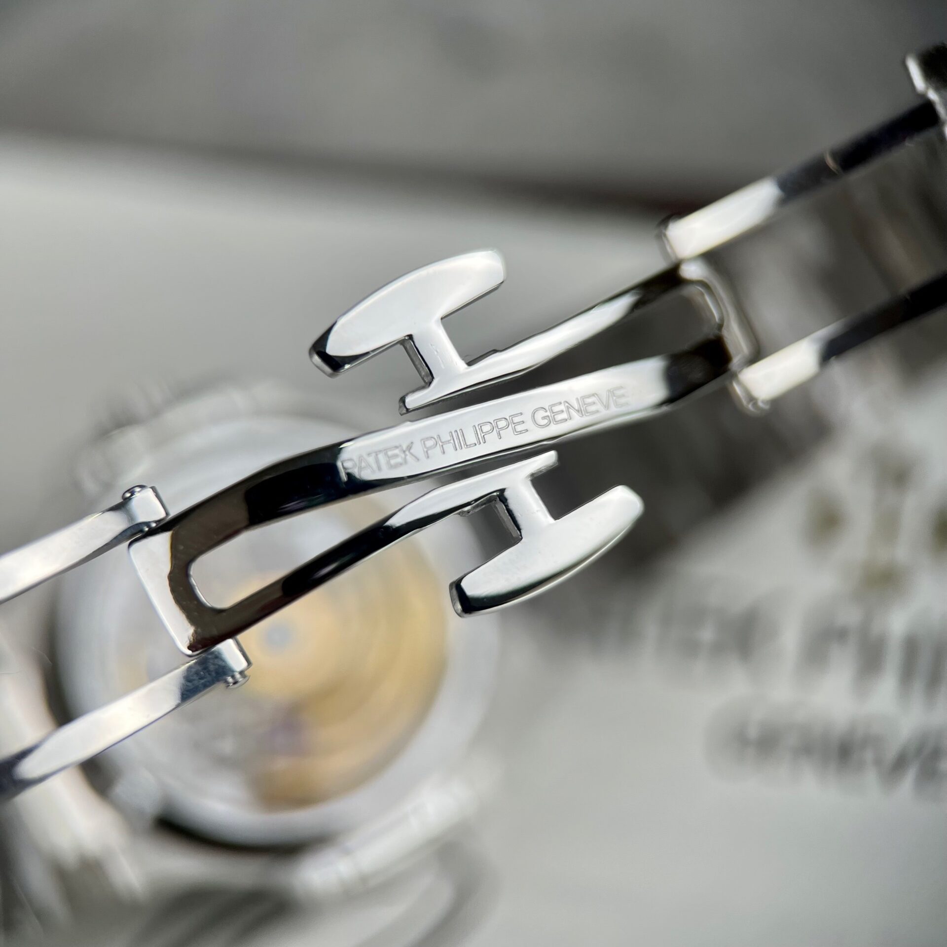 Patek Philippe Nautilus 7118 Full Diamond Replica Watch 35.2mm - Top club