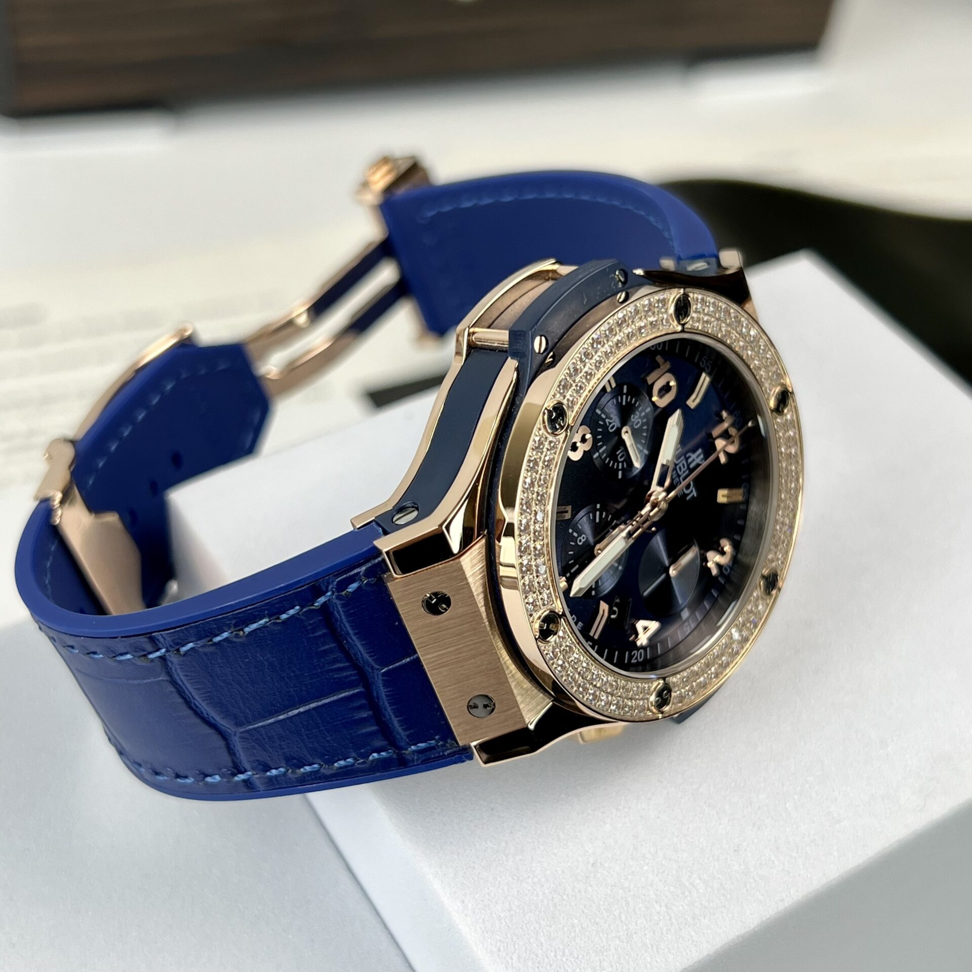 Hublot Replica Watch Big Bang Chronograph King Gold Blue Dial 44mm - Top club