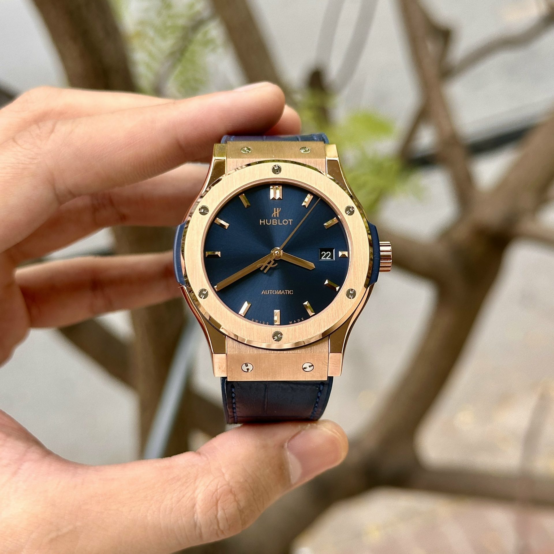Hublot Replica 1:1 Watch Classic Fusion King Gold Blue Dial JJF Factory 42mm - Elite Watch Atelier