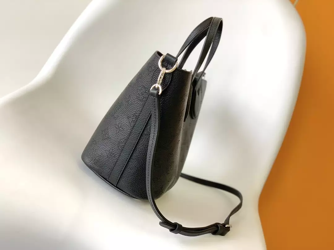 Blossom PM Mahina Black Leather1:1High-quality replica