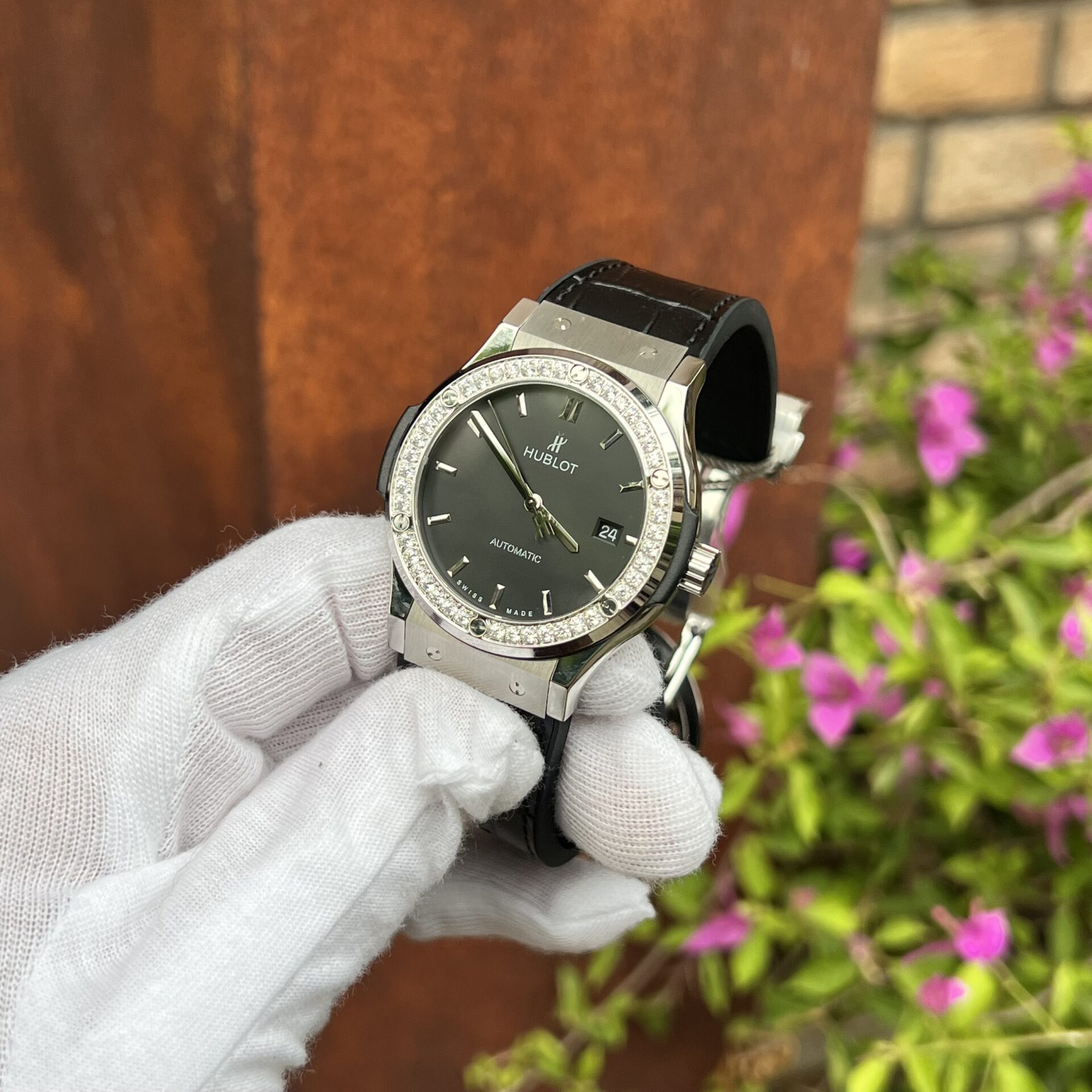 Hublot Replica 1:1 Watch Classic Fusion With Stone Bezel Swiss Mechanical 42mm - Top club