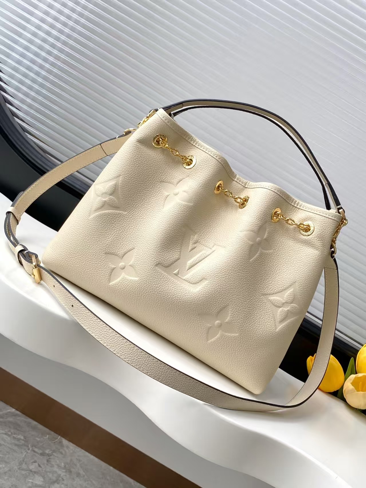 Louis Vuitton Bundle Embossed HandBag1:1High-quality replica