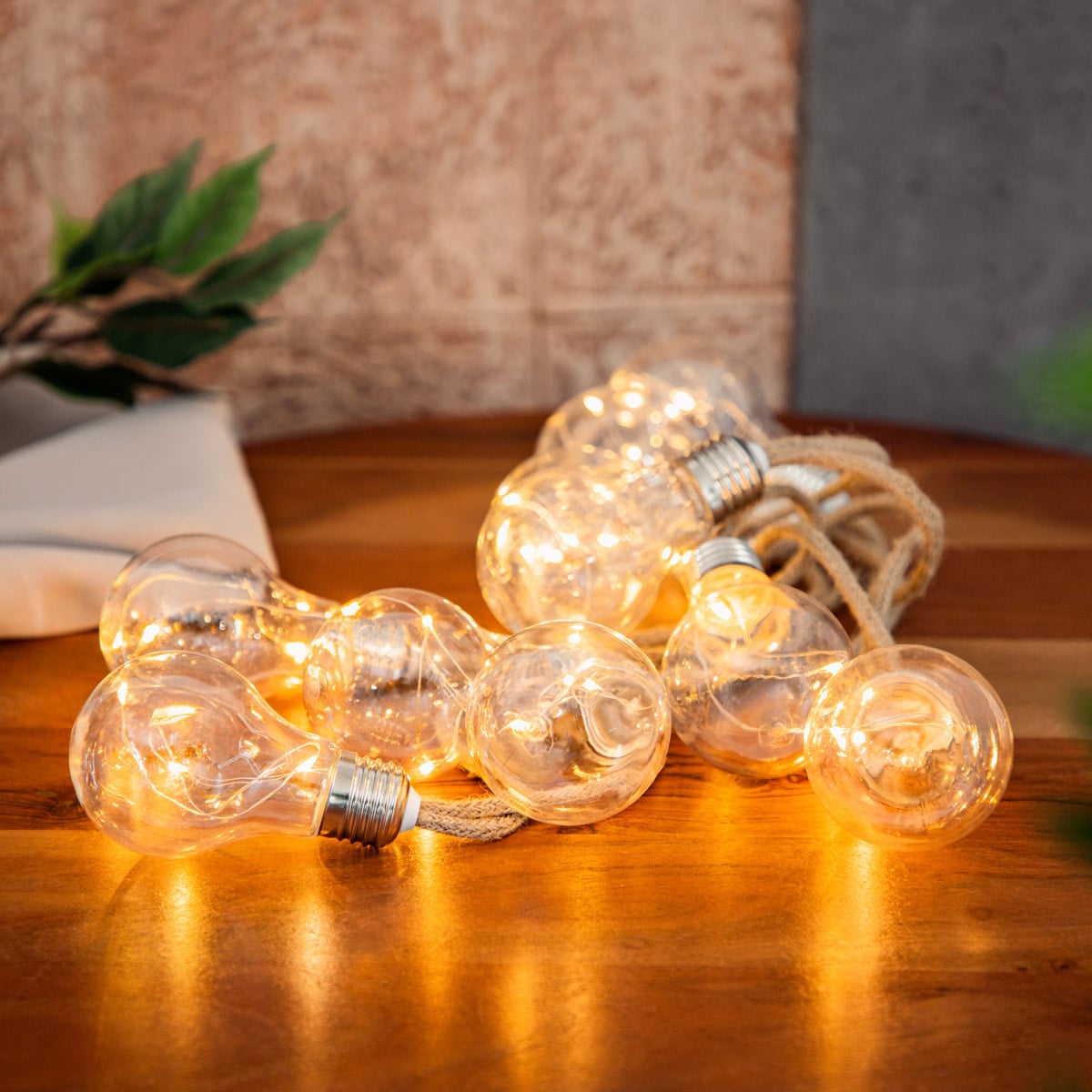 Łańcuch LED LUCCE żarówki na sznurku 280 cm